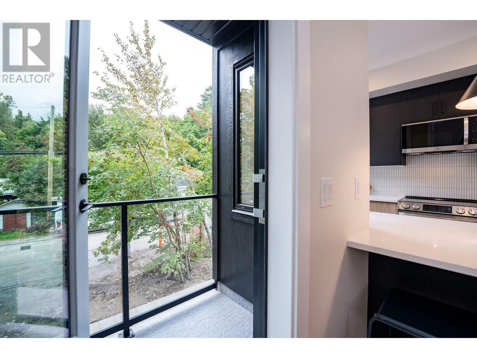 REVELSTOKE, British Columbia, V0E 2S0, CA, 3 Bedrooms Bedrooms, ,3 BathroomsBathrooms,Residential,For Sale,1839085