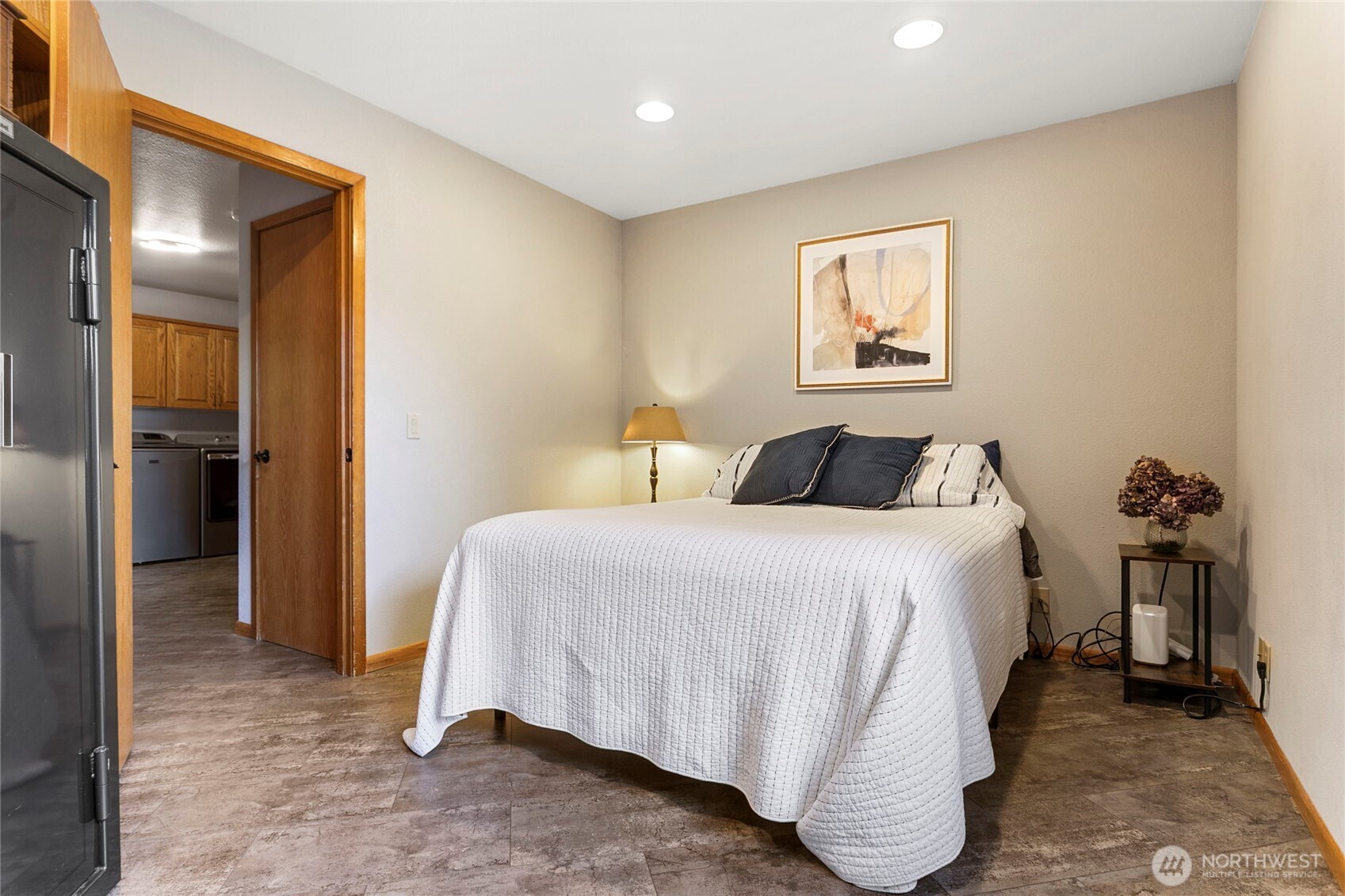 Ferndale, Washington, 98248, United States, 5 Bedrooms Bedrooms, ,1 BathroomBathrooms,Residential,For Sale,1901215