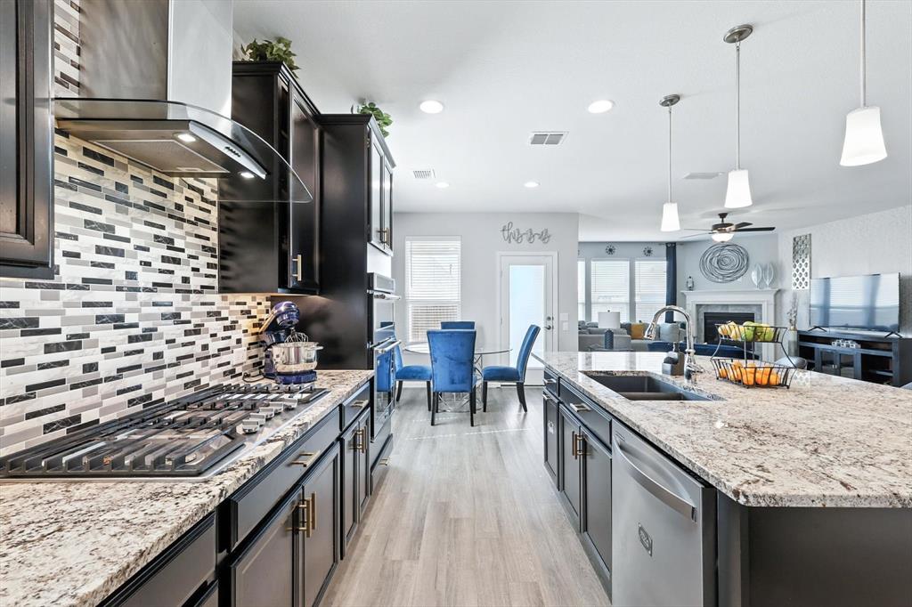 Oak Point, Texas, 75068, United States, 4 Bedrooms Bedrooms, ,3 BathroomsBathrooms,Residential,For Sale,1976023