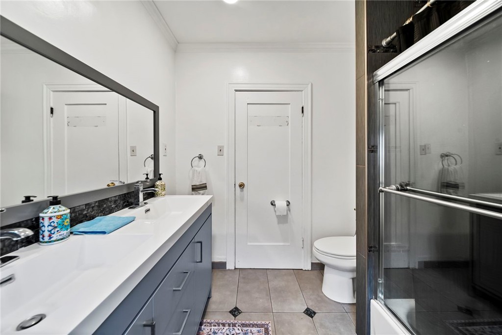 Los Angeles, California, 90041, United States, ,Residential,For Sale,2013561