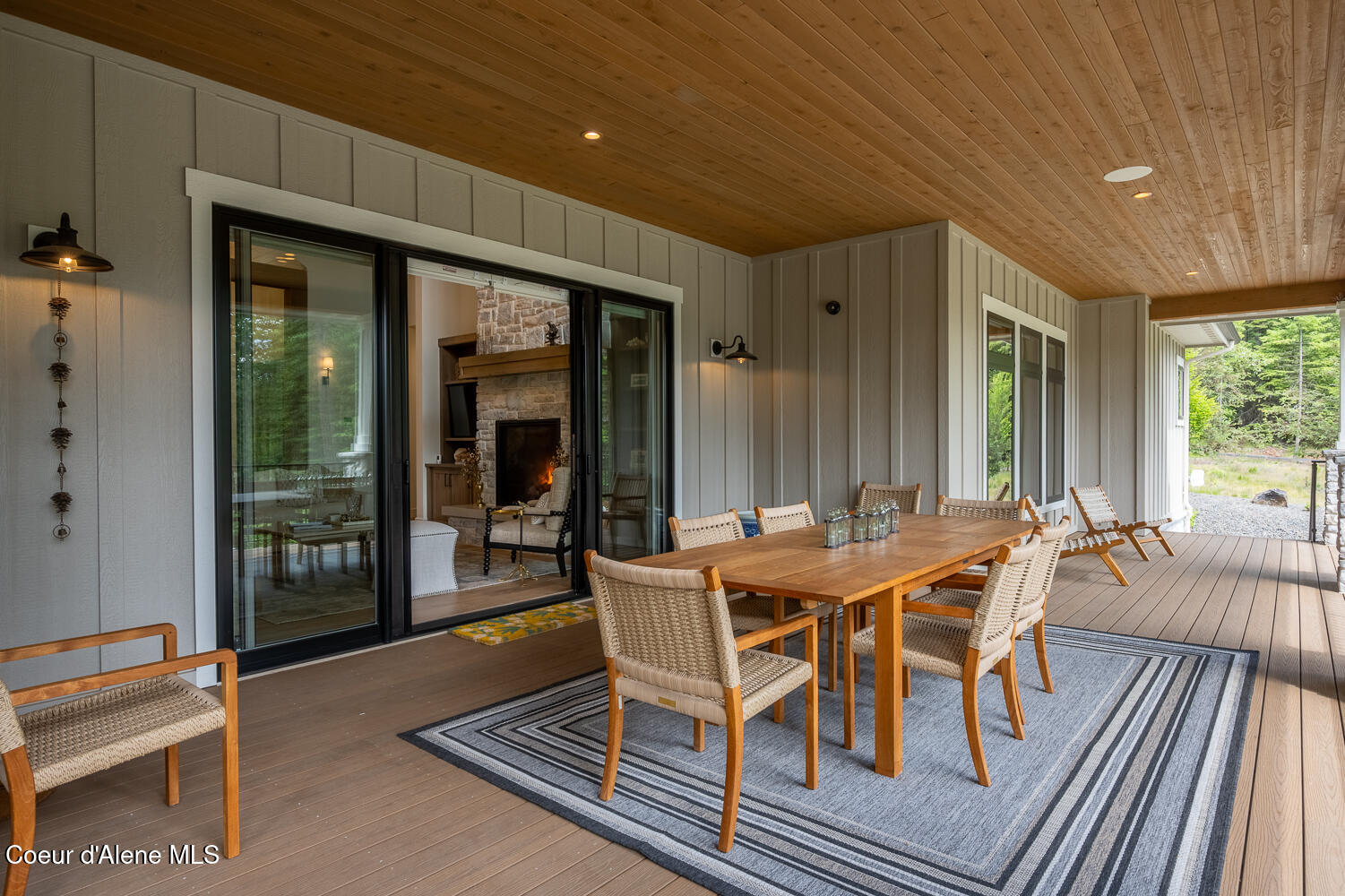 Coeur d'Alene, Idaho, 83814, United States, 4 Bedrooms Bedrooms, ,4 BathroomsBathrooms,Residential,For Sale,1851825
