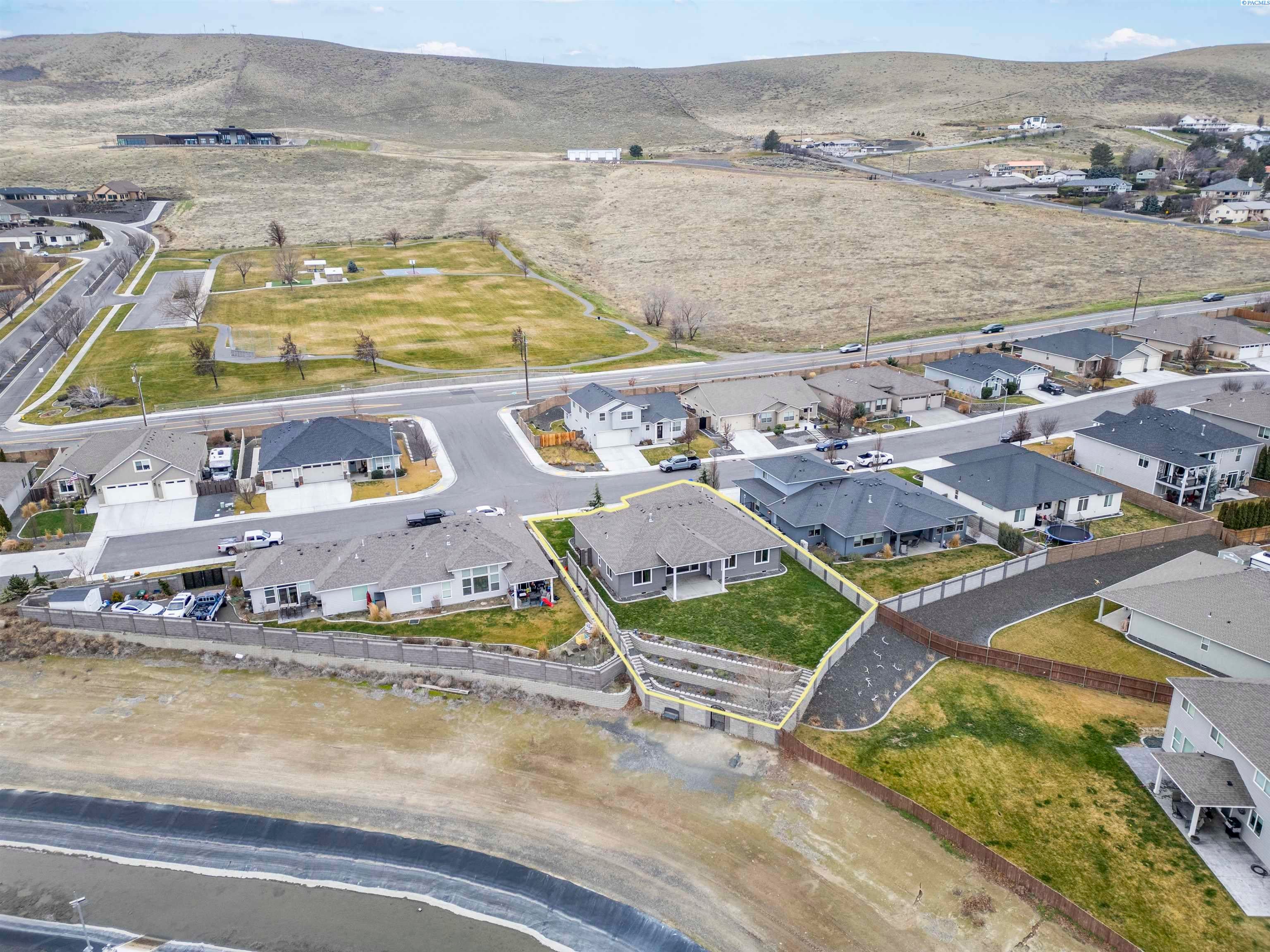 Kennewick, Washington, 99337, United States, 3 Bedrooms Bedrooms, ,1 BathroomBathrooms,Residential,For Sale,2012614