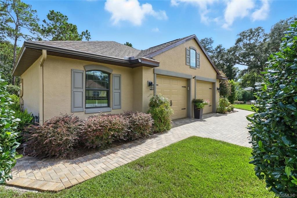 Homosassa, Florida, 34446, United States, 4 Bedrooms Bedrooms, ,4 BathroomsBathrooms,Residential,For Sale,1934205