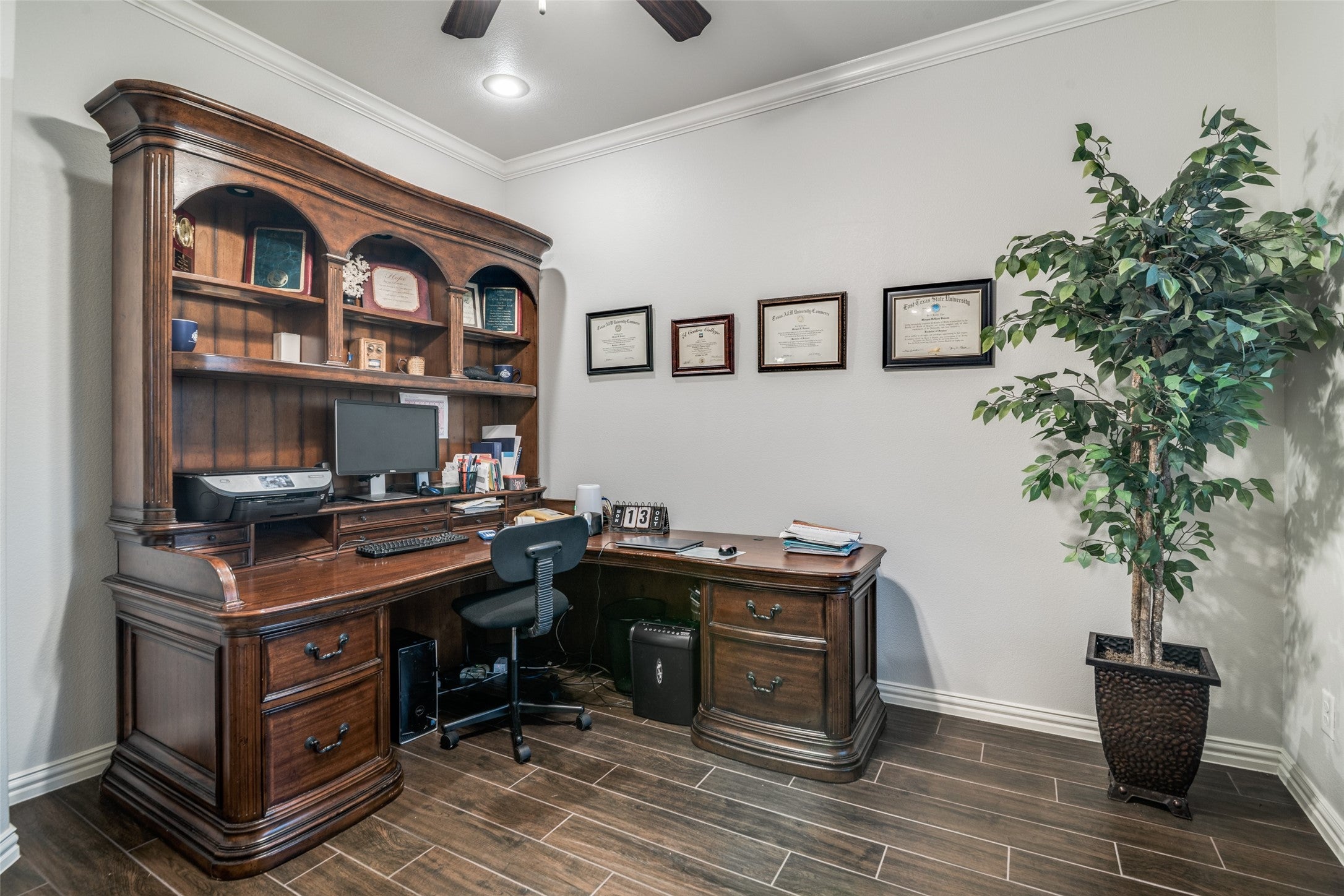 Oak Ridge, Texas, 75142, United States, 3 Bedrooms Bedrooms, ,3 BathroomsBathrooms,Residential,For Sale,1976084