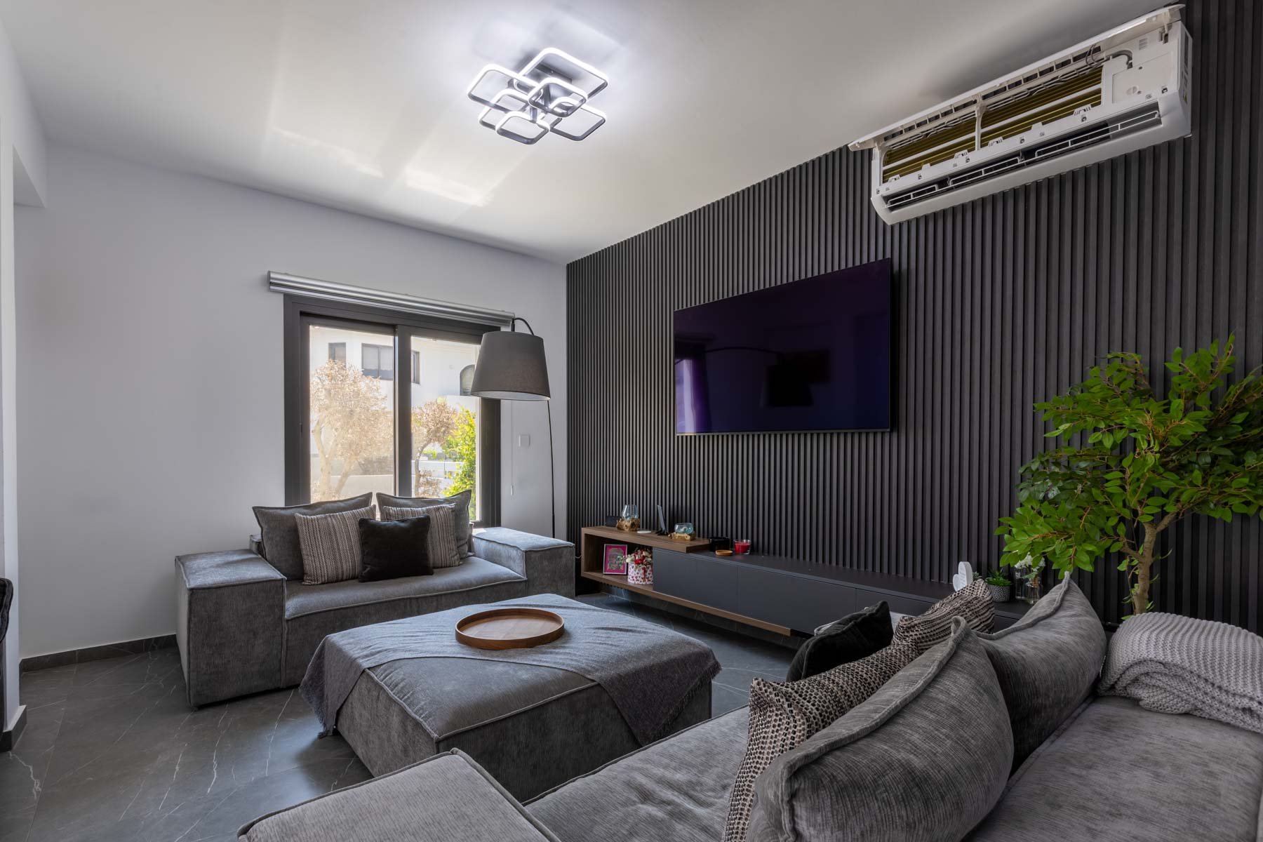  Charming Larnaca Villa - Four-Bedroom Contemporary Mediterranean Home - 物件實景