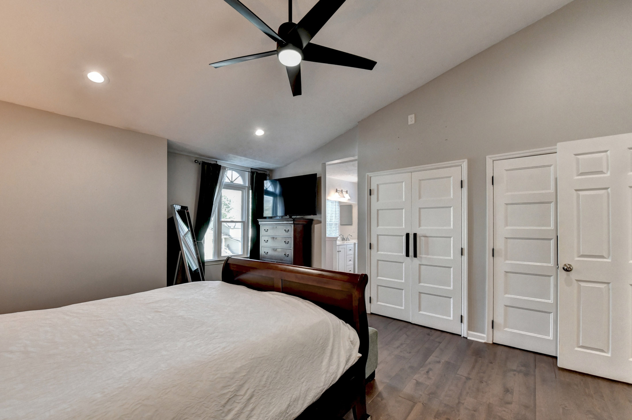  Welcome to this Renovated Home in Keheley Bend - 物件實景