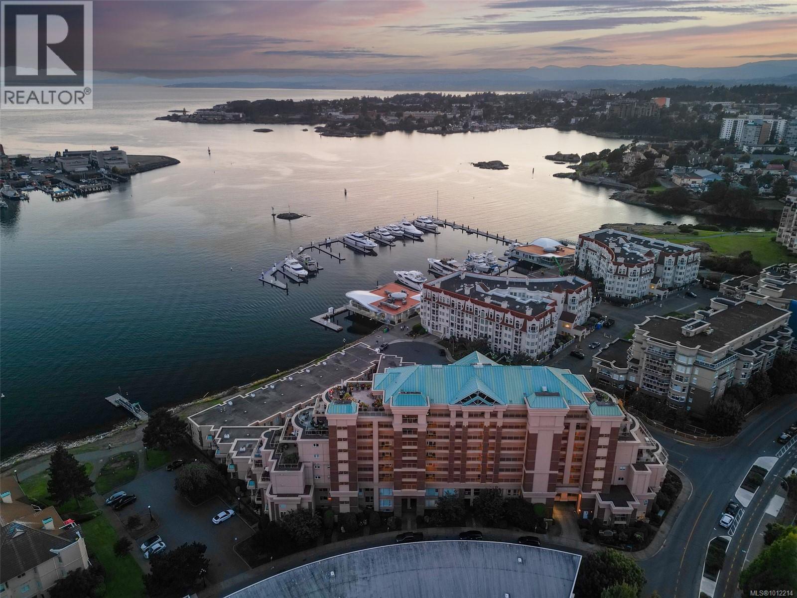 VICTORIA, British Columbia, V9A 7M5, CA, 4 Bedrooms Bedrooms, ,4 BathroomsBathrooms,Residential,For Sale,1947216