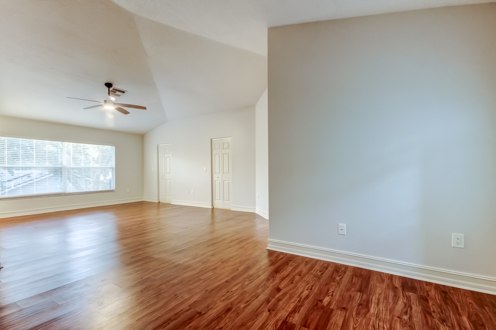 Tampa, Florida, 33647, United States, 5 Bedrooms Bedrooms, ,3 BathroomsBathrooms,Residential,For Sale,2015638