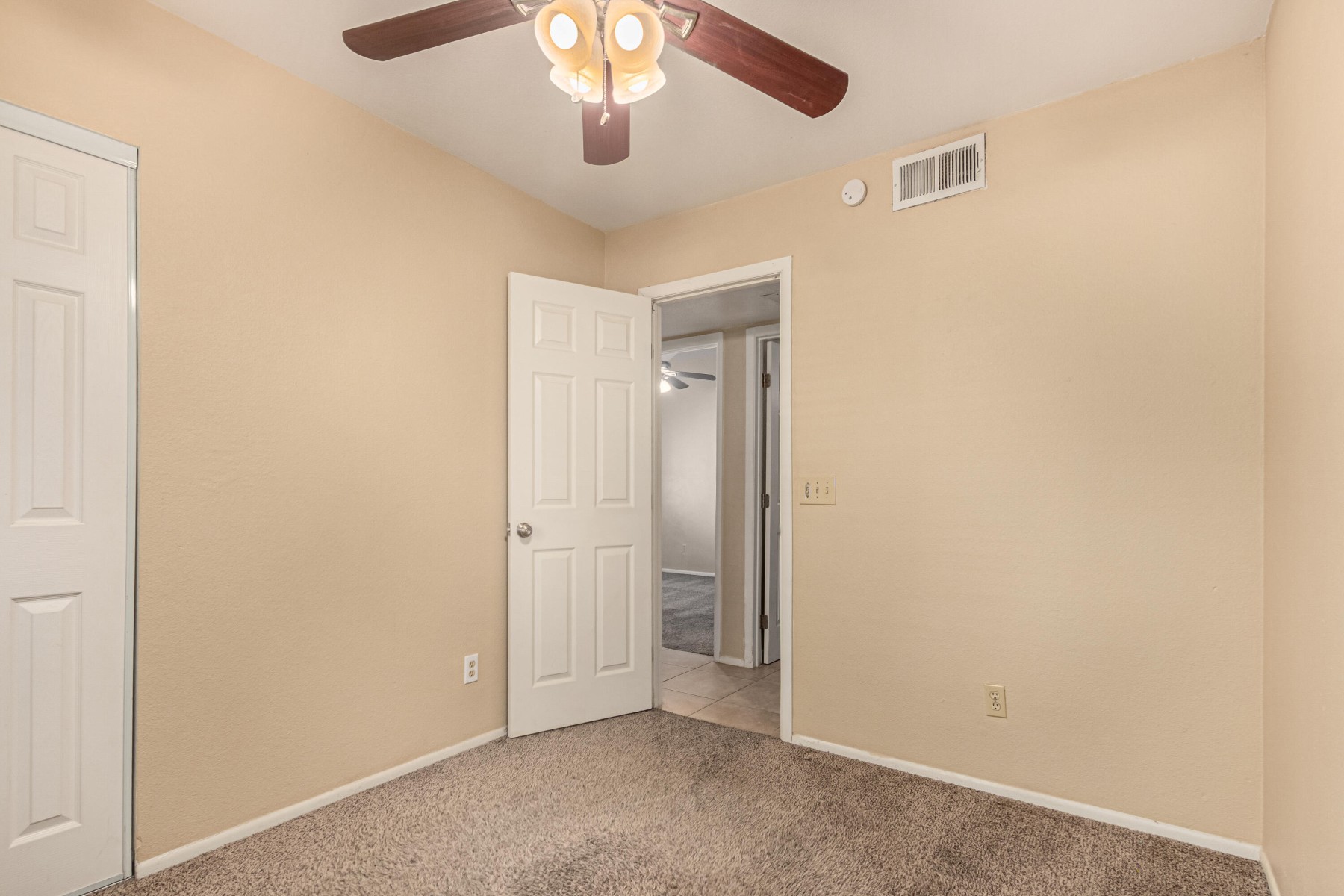  2127 E 10th Street  Tempe, AZ - 物件實景