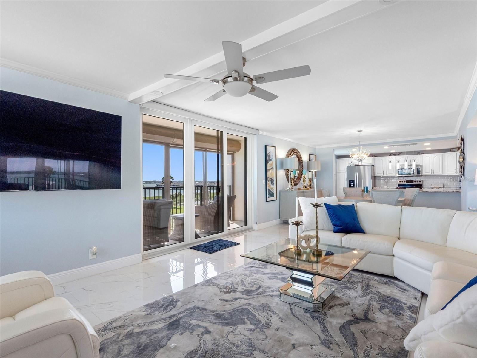 CLEARWATER BEACH, Florida, 33767, United States, 2 Bedrooms Bedrooms, ,2 BathroomsBathrooms,Residential,For Sale,1937556