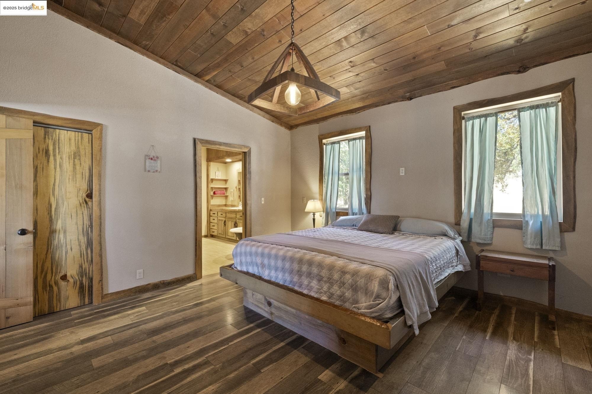 Chinese Camp, California, 95309, United States, 1 Bedroom Bedrooms, ,2 BathroomsBathrooms,Residential,For Sale,1975646