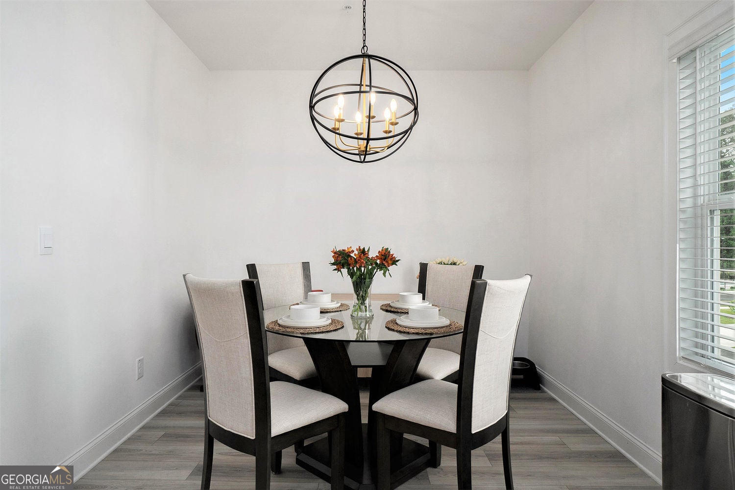 Smyrna, Georgia, 30126, United States, 4 Bedrooms Bedrooms, ,4 BathroomsBathrooms,Residential,For Sale,1959897