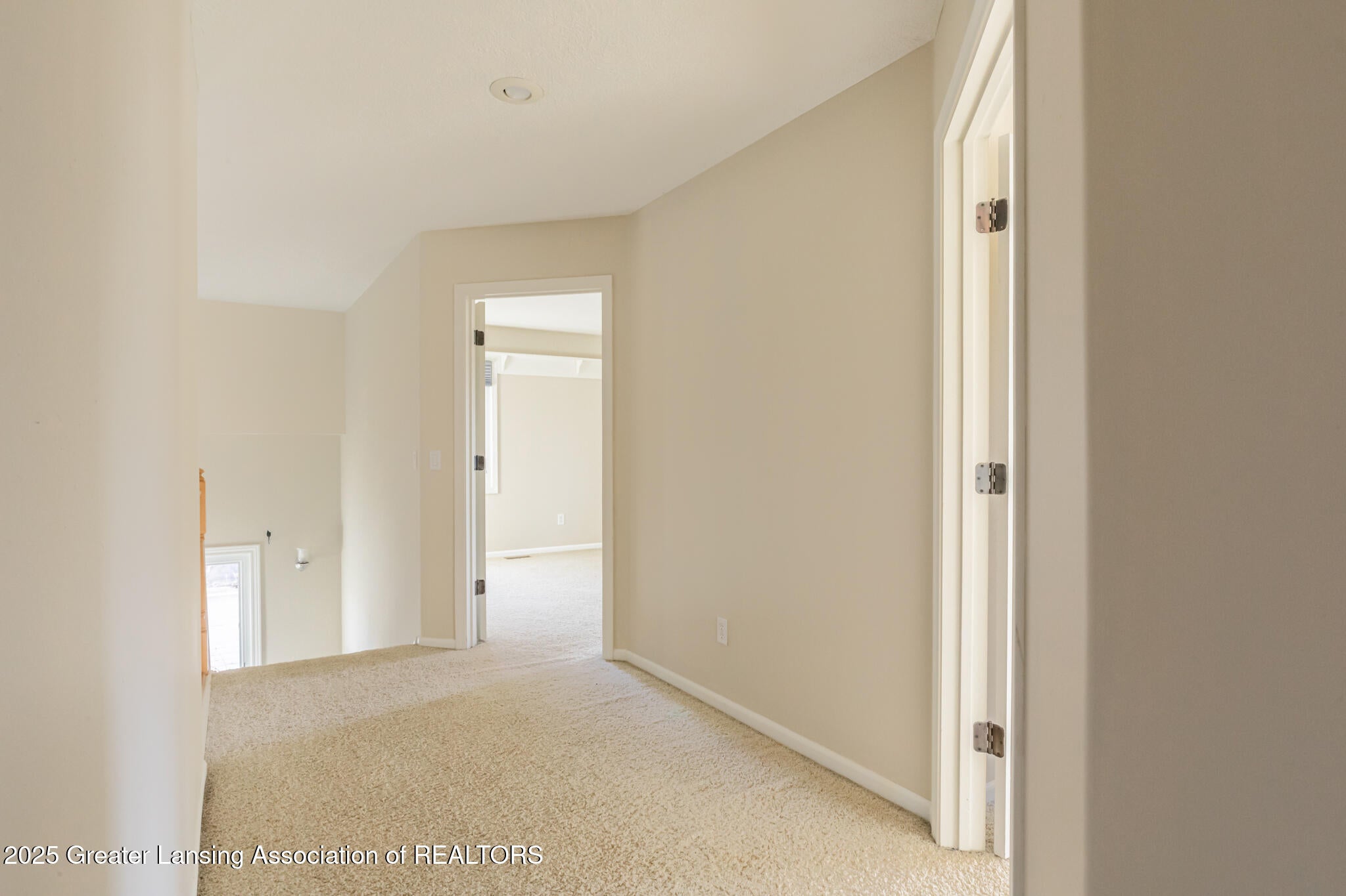 East Lansing, Michigan, 48823, United States, 5 Bedrooms Bedrooms, ,3 BathroomsBathrooms,Residential,For Sale,1991518