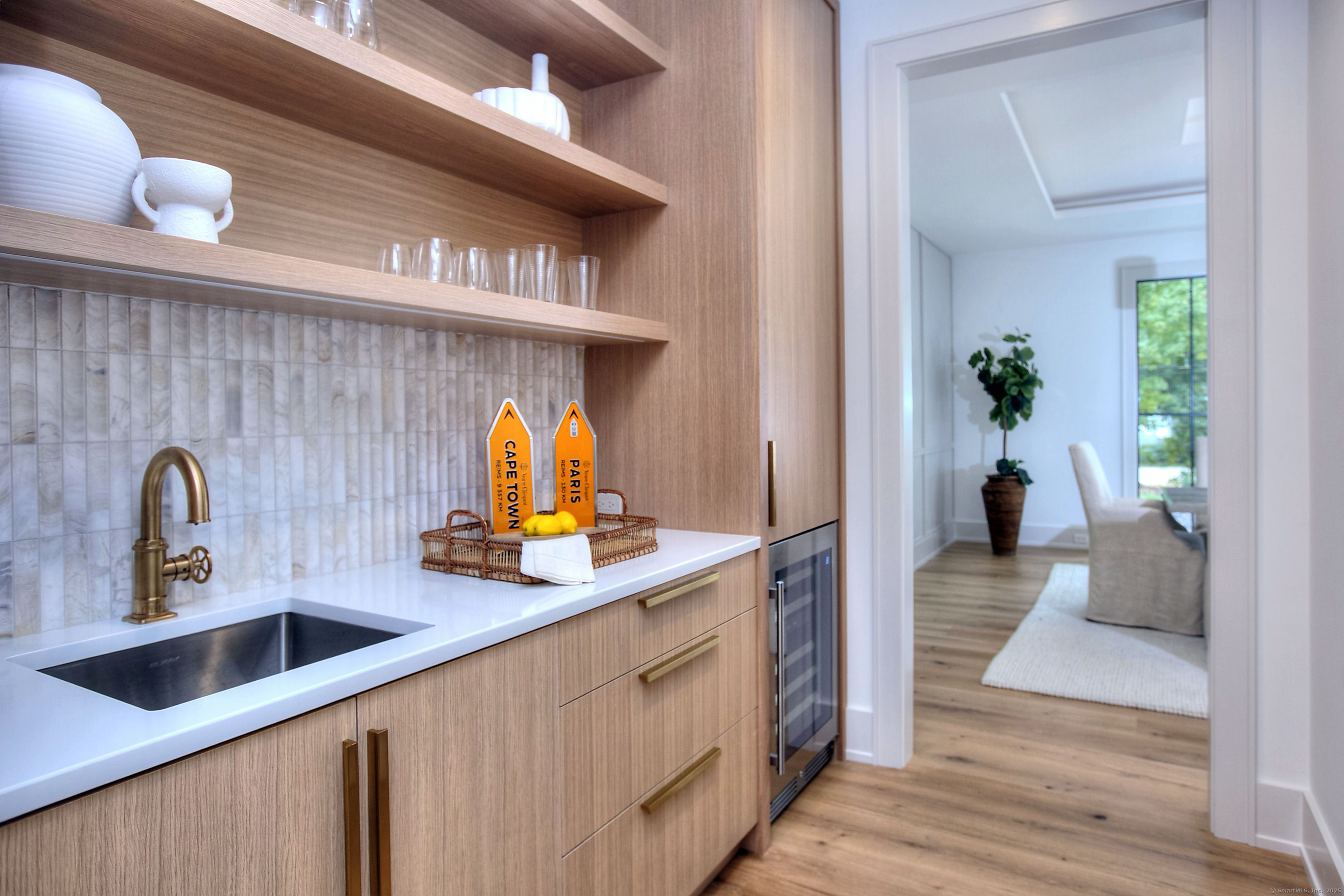 Westport, Connecticut, 06880, United States, 6 Bedrooms Bedrooms, ,9 BathroomsBathrooms,Residential,For Sale,1960776