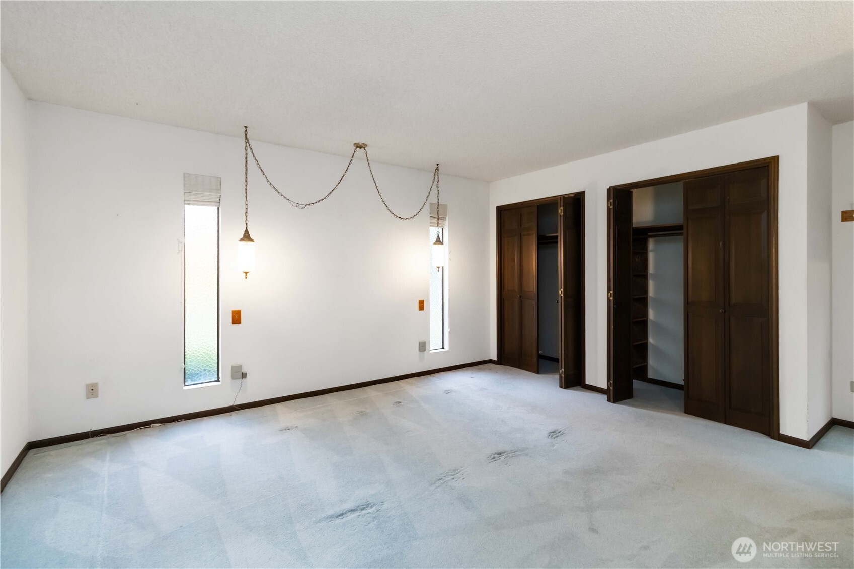 Longview, Washington, 98632, United States, 4 Bedrooms Bedrooms, ,2 BathroomsBathrooms,Residential,For Sale,1986535