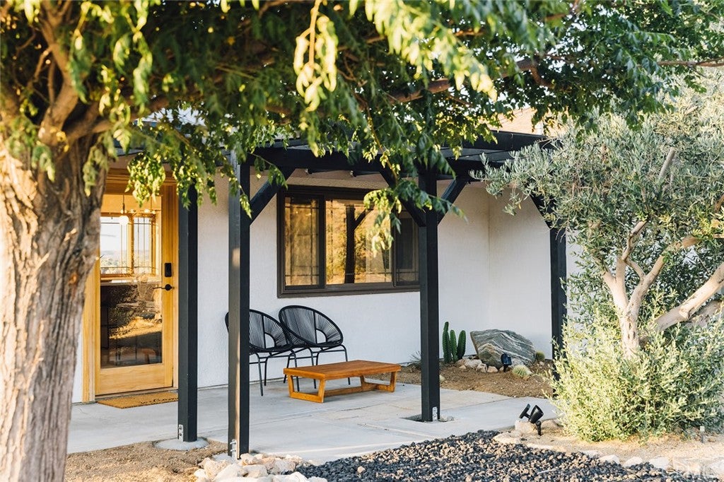 Yucca Valley, California, 92284, United States, 3 Bedrooms Bedrooms, ,2 BathroomsBathrooms,Residential,For Sale,1981322