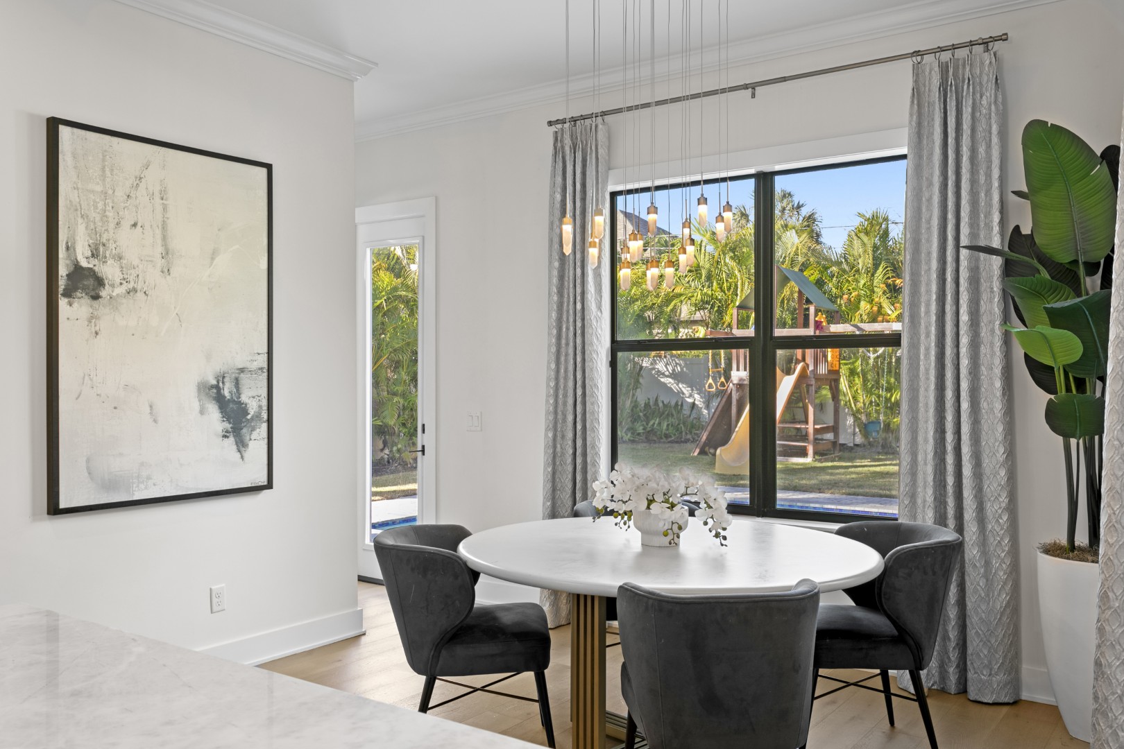 Tampa, Florida, 33609, United States, 5 Bedrooms Bedrooms, ,5 BathroomsBathrooms,Residential,For Sale,2008551