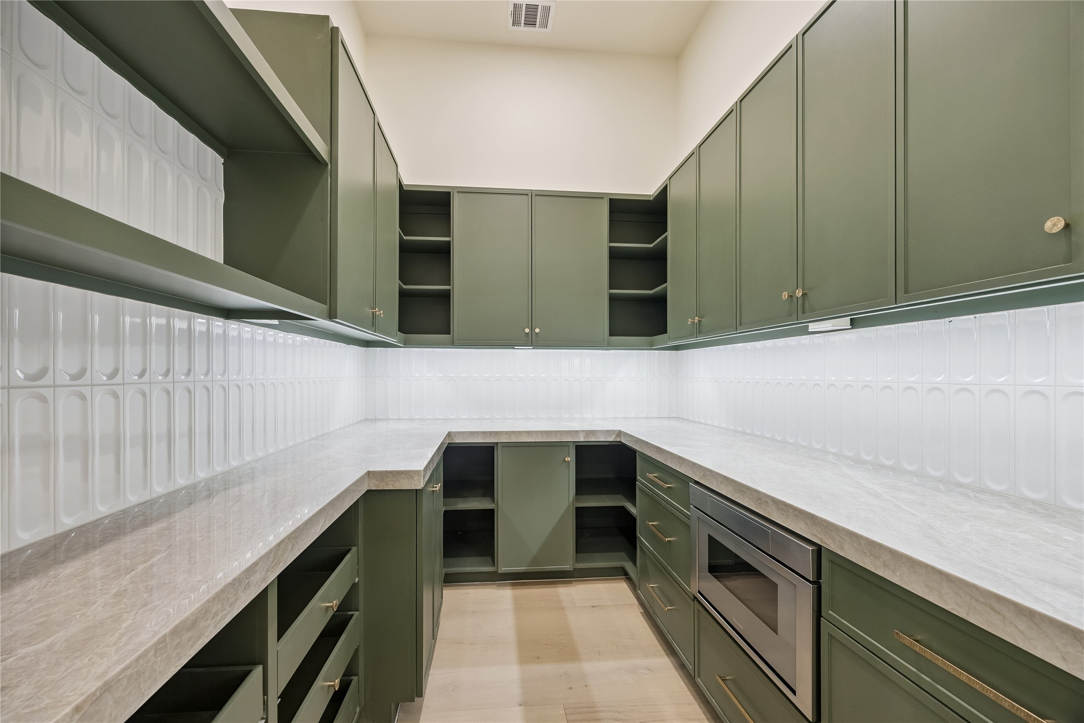  539 W 34th Street - 物件實景
