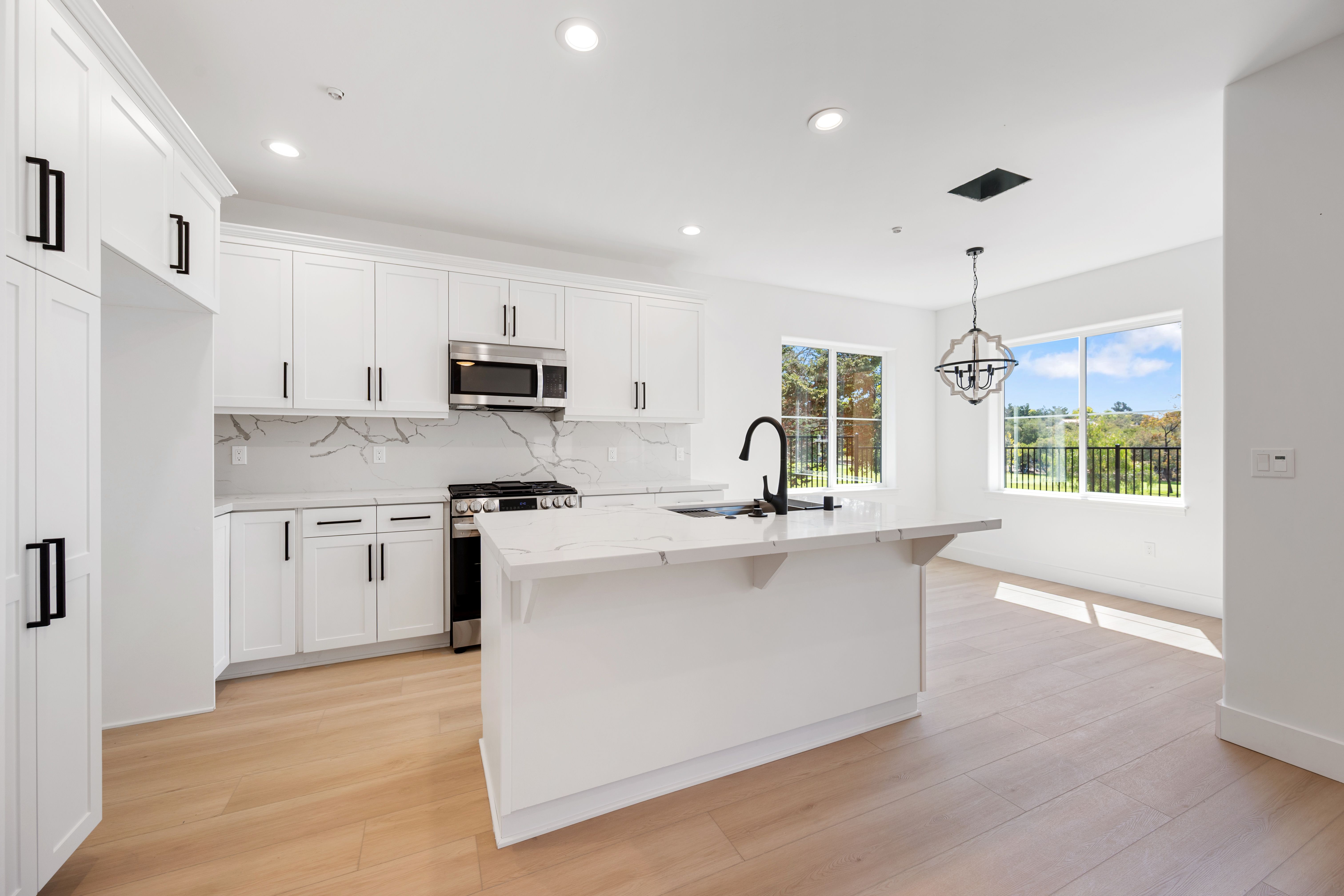  Modern Fairway Living Along the Mission Club - 物件實景