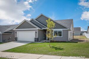 Rathdrum, Idaho, 83858, United States, 3 Bedrooms Bedrooms, ,2 BathroomsBathrooms,Residential,For Sale,1712579