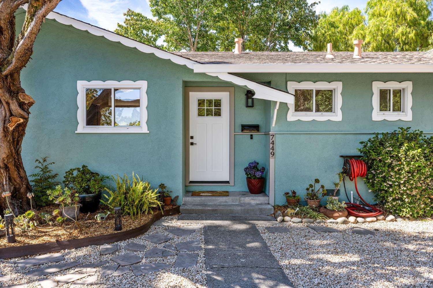 Rohnert Park, California, 94928, United States, 3 Bedrooms Bedrooms, ,2 BathroomsBathrooms,Residential,For Sale,1895055