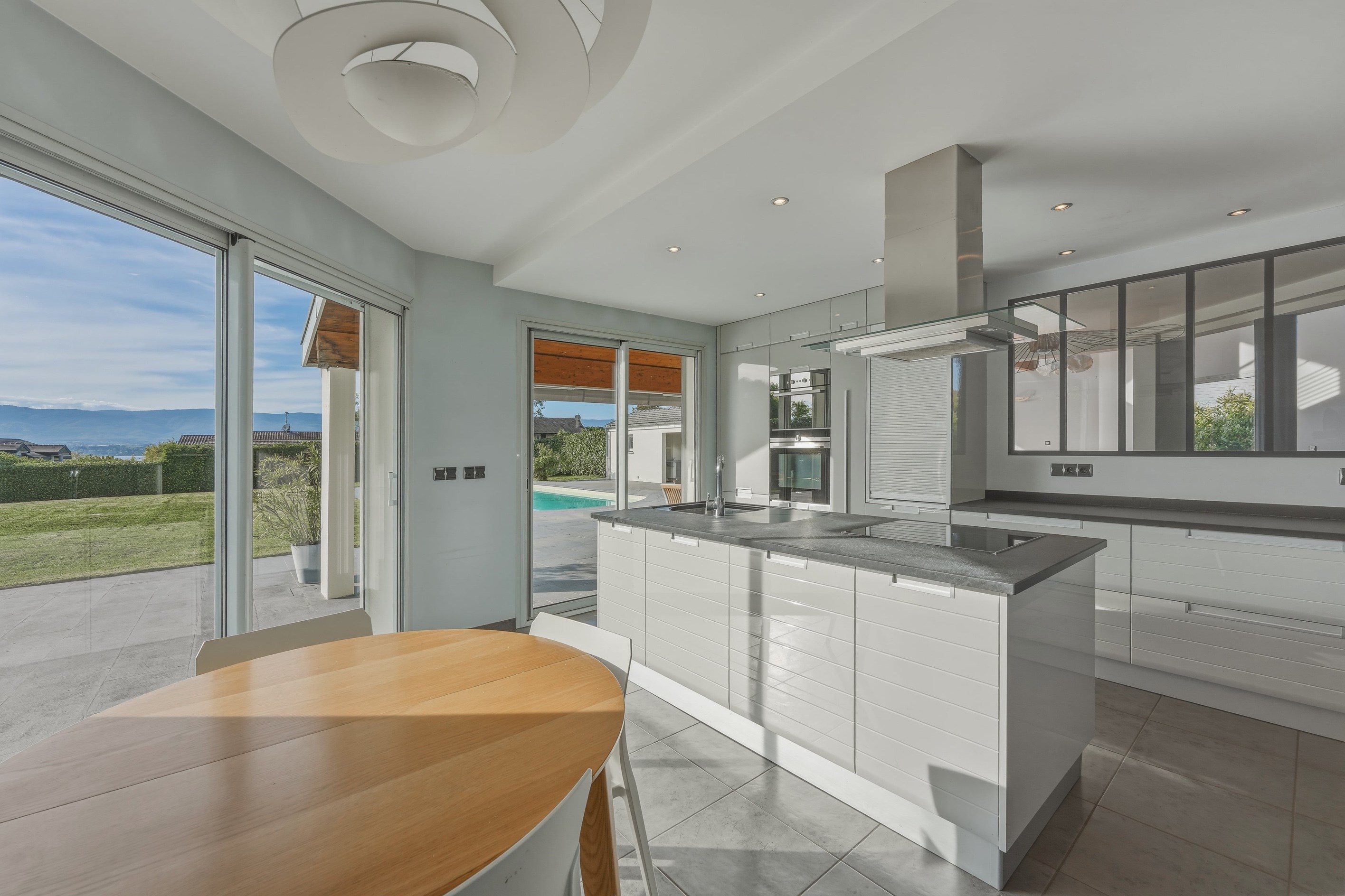  Contemporary property in close proximity to Lake Geneva - 物件實景