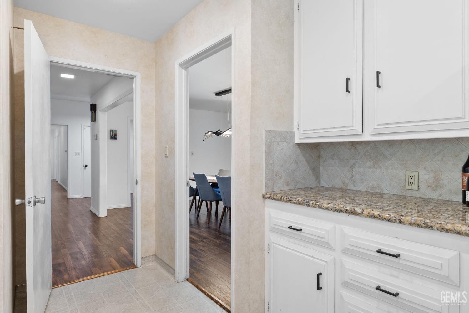 Bakersfield, California, 93301, United States, 3 Bedrooms Bedrooms, ,3 BathroomsBathrooms,Residential,For Sale,1807376