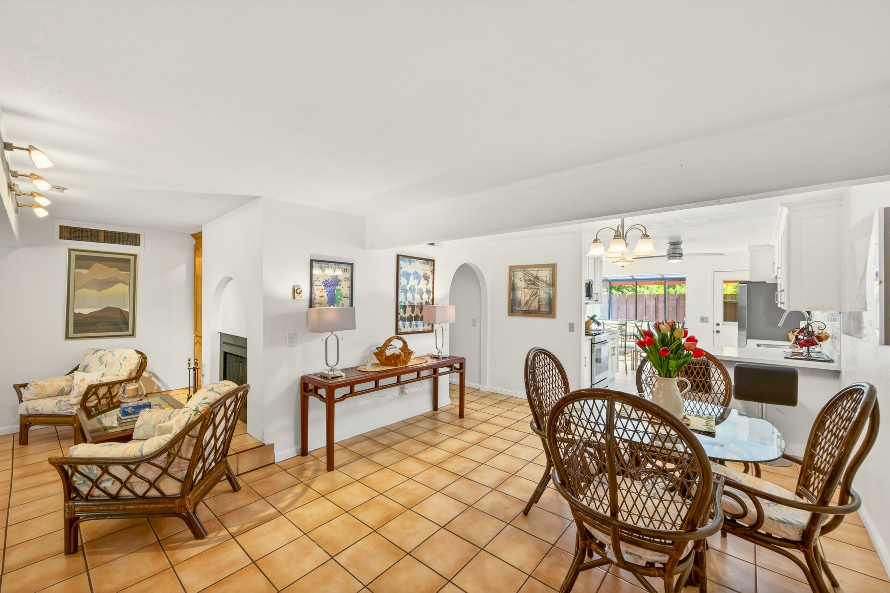  847 W. Spain Street, #8 - 物件實景