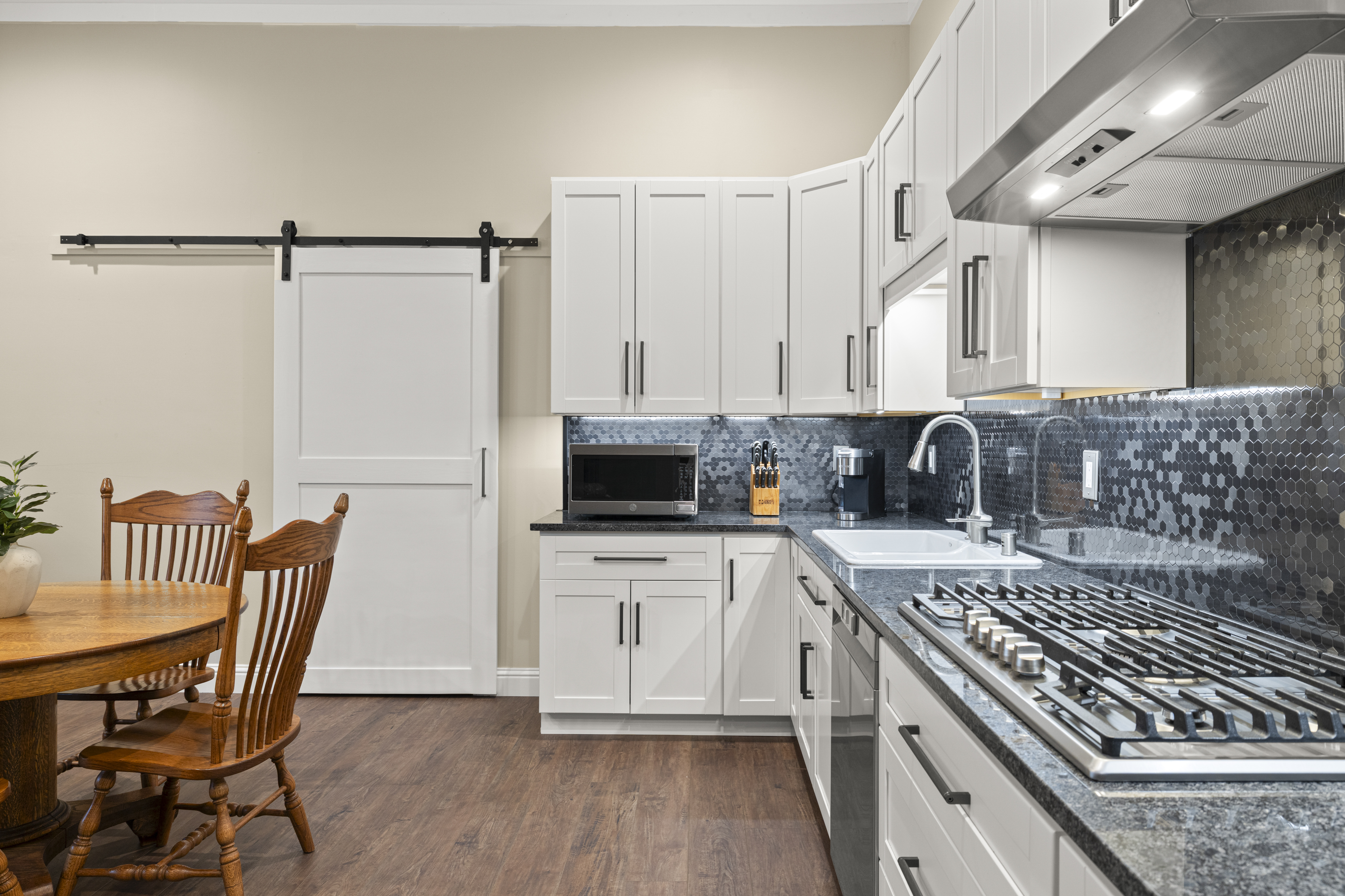  5101 Embassy Lane, Fair Oaks, CA 95628 - 物件實景