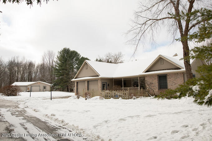 Portland, Michigan, 48875, United States, 5 Bedrooms Bedrooms, ,4 BathroomsBathrooms,Residential,For Sale,2001536