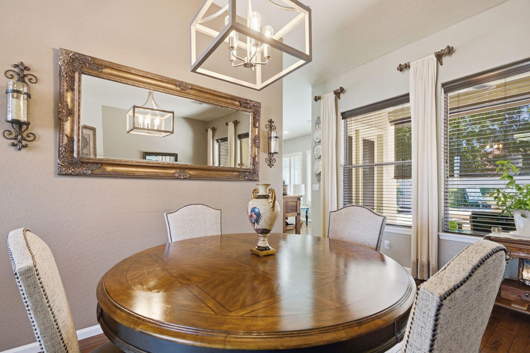  2552 S Jacob Street  Gilbert, AZ - 物件實景