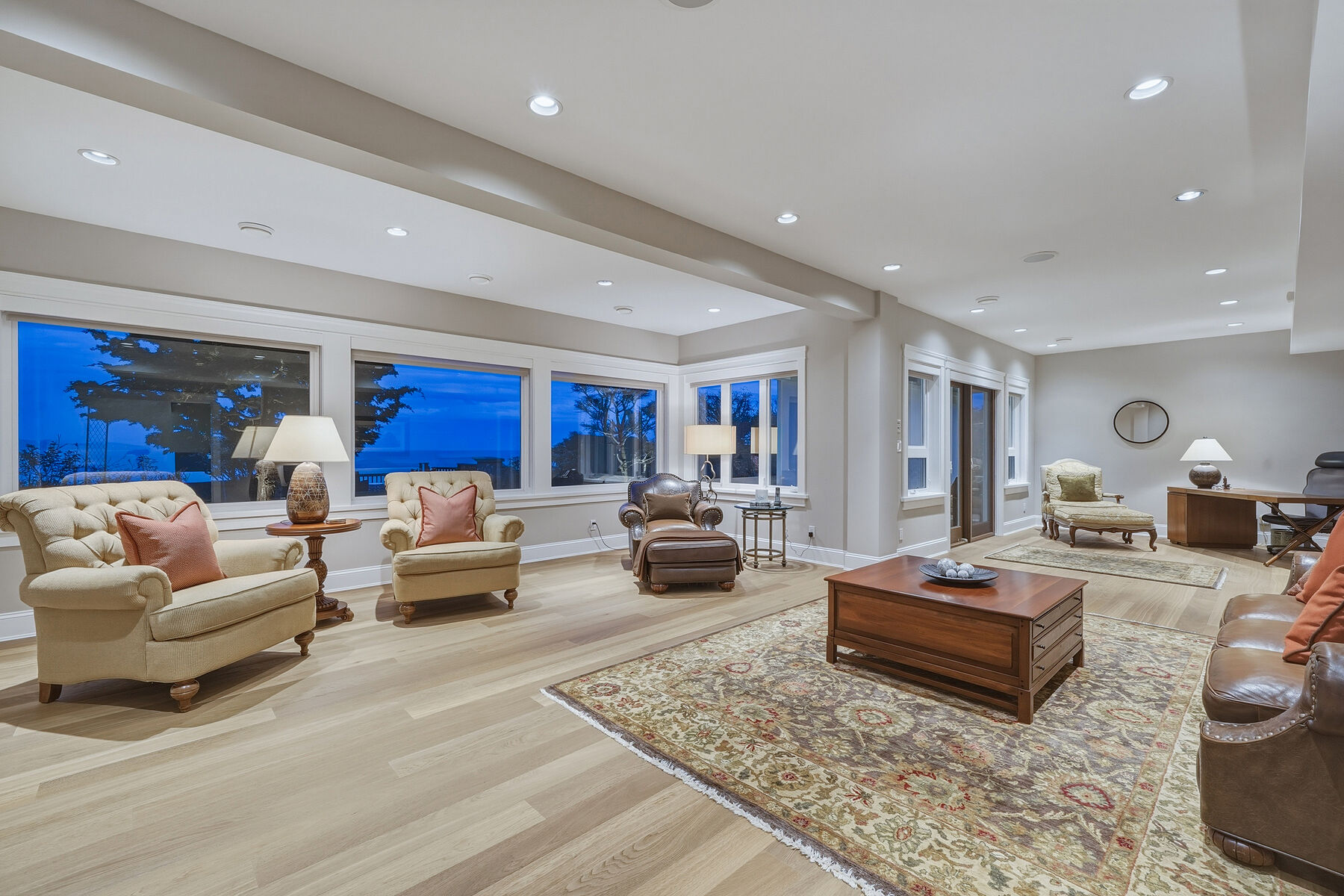  West Coast Oceanfront Home - 物件實景