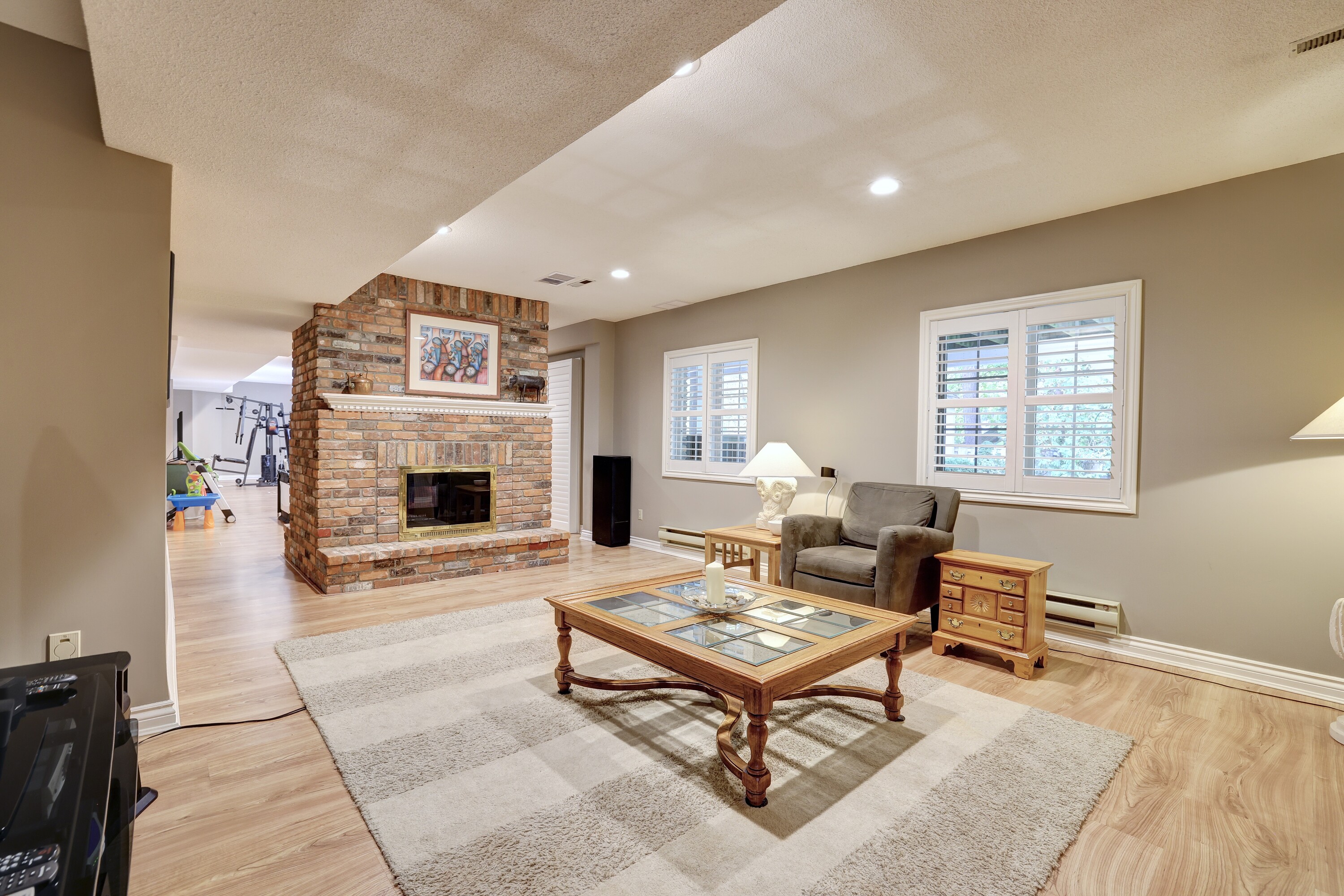  Lorne Park Executive Home - 物件實景