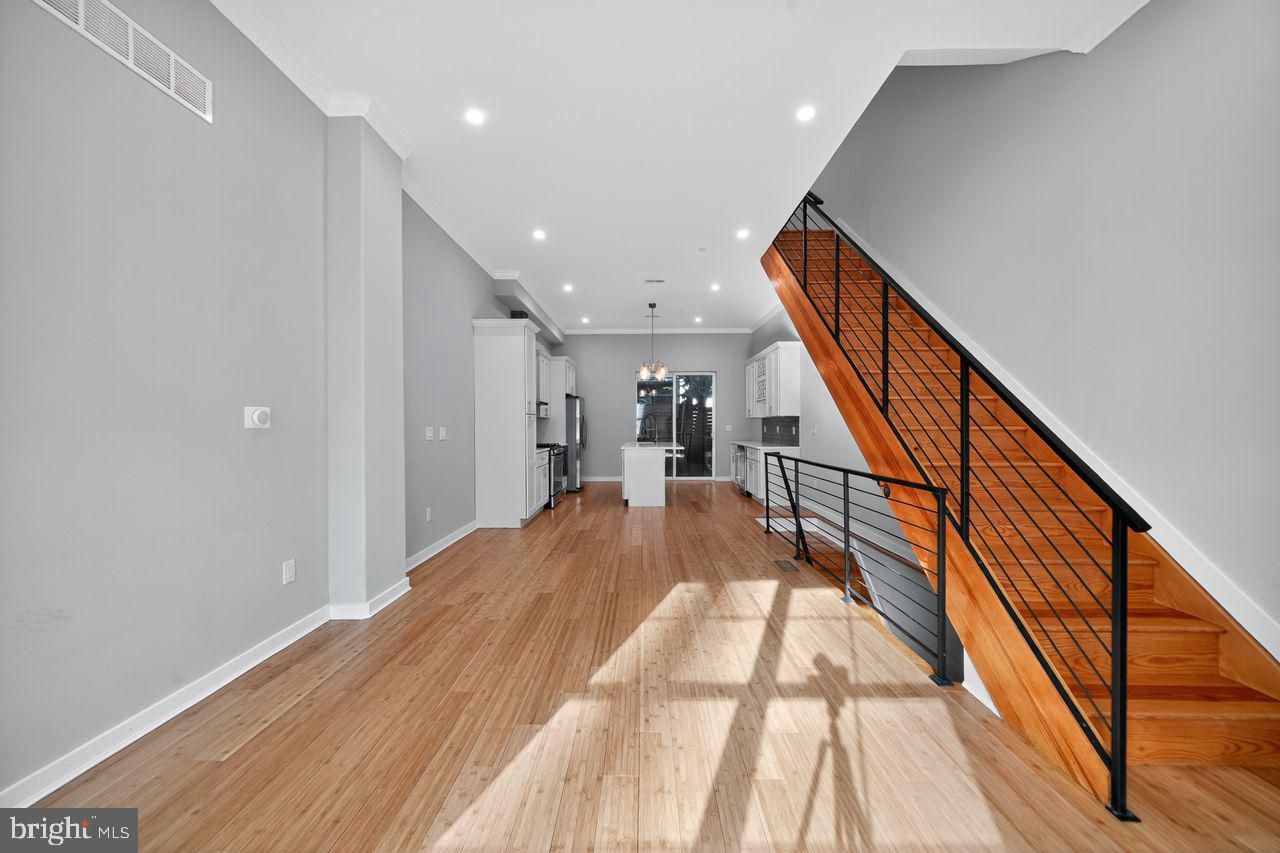 Philadelphia, Pennsylvania, 19146, United States, 4 Bedrooms Bedrooms, ,3 BathroomsBathrooms,Residential,For Sale,1960964