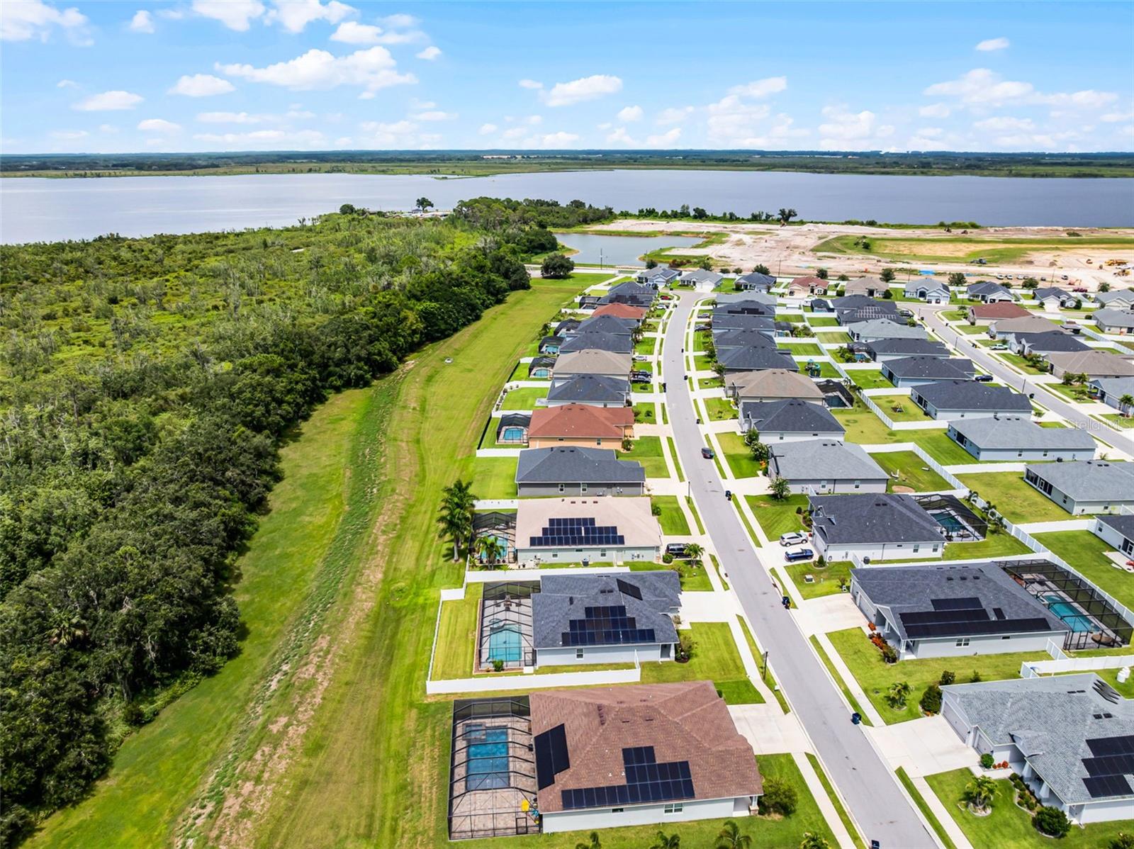 AUBURNDALE, Florida, 33823, United States, 4 Bedrooms Bedrooms, ,3 BathroomsBathrooms,Residential,For Sale,1899734