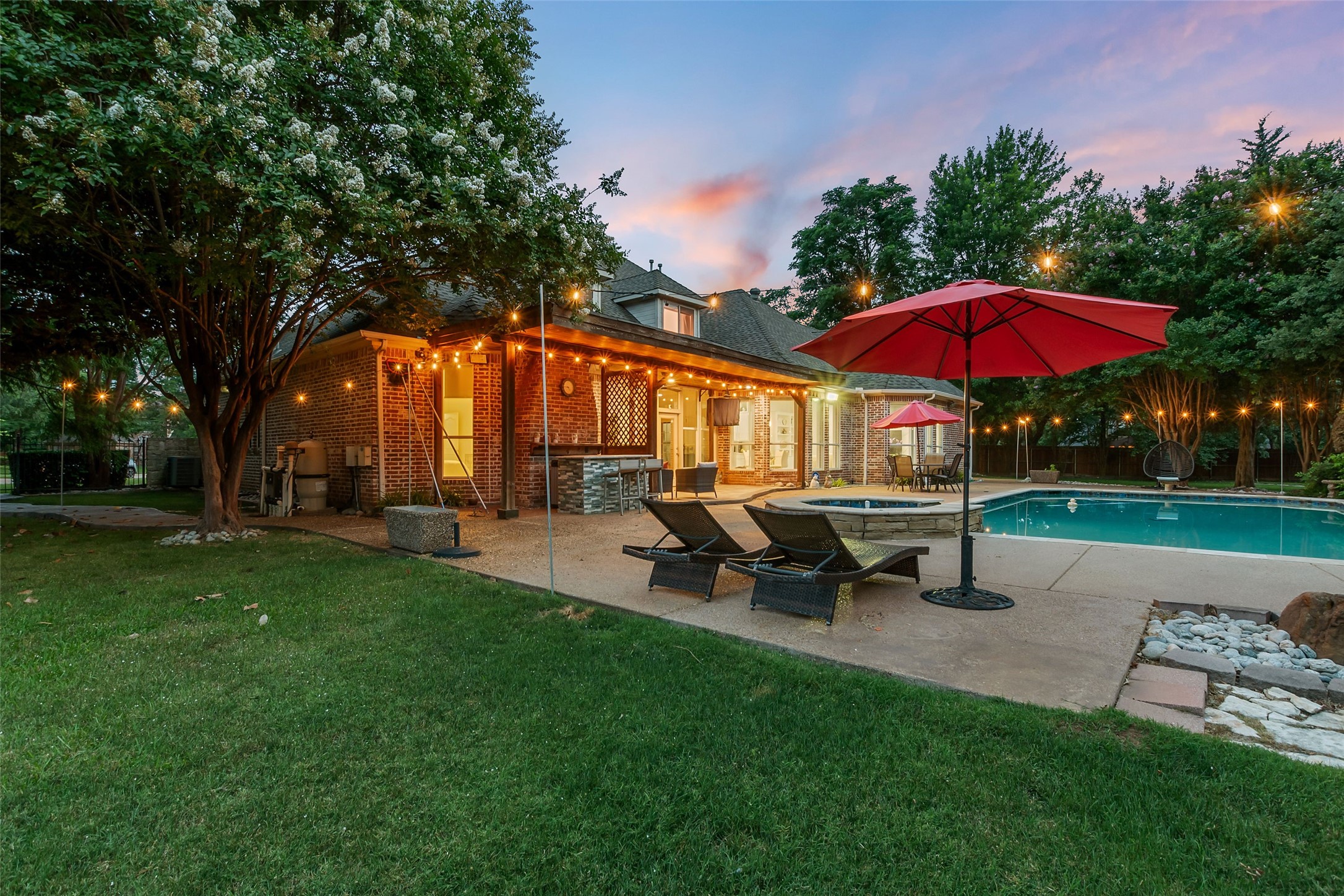 Southlake, Texas, 76092, United States, 5 Bedrooms Bedrooms, ,5 BathroomsBathrooms,Residential,For Sale,1898748