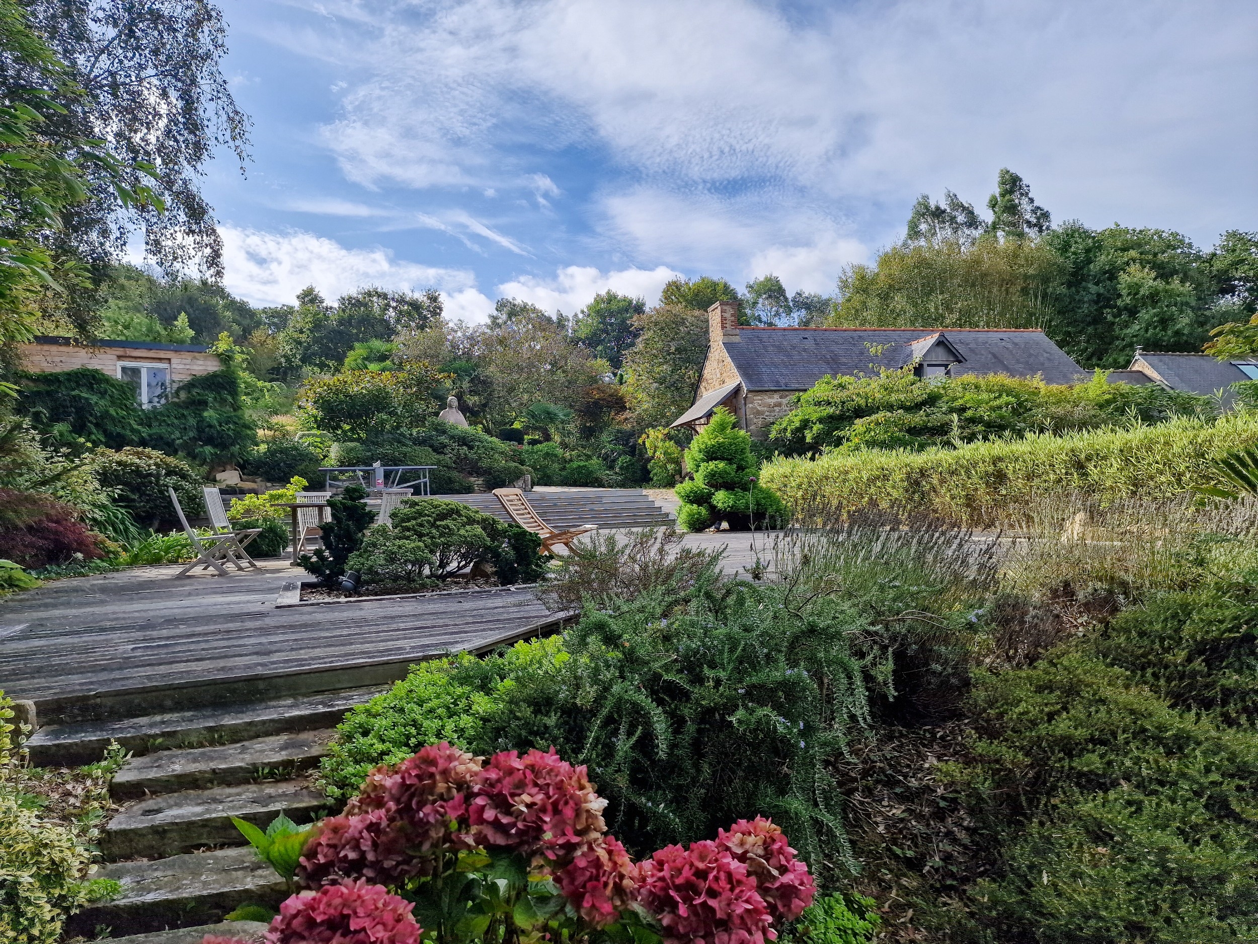  Marvellous property with a 5 acres park overlooking the sea bewteen Buguélès an… - 物件實景