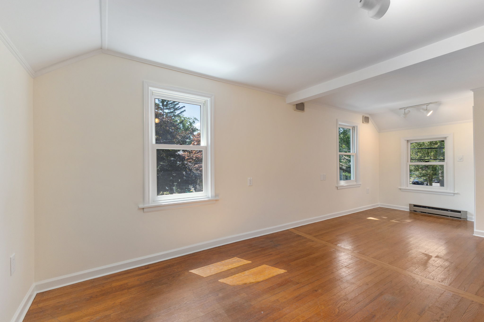  6 Pinewood Avenue, Saratoga Springs, NY, 12866 - 物件實景