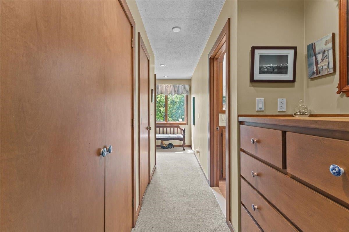 Stowe, Vermont, 05672, United States, 4 Bedrooms Bedrooms, ,3 BathroomsBathrooms,Residential,For Sale,1867745