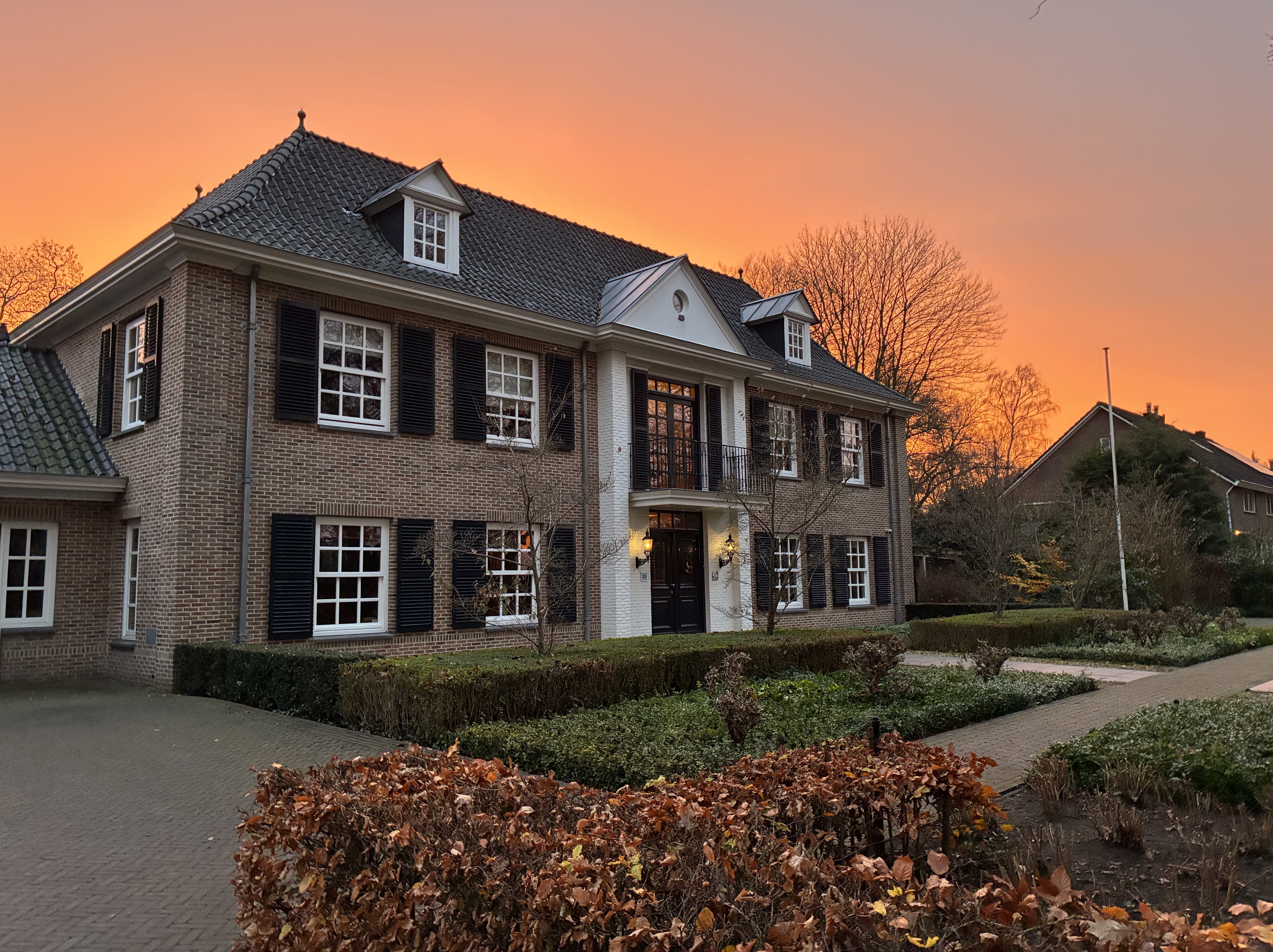  Stately elegance with a contemporary soul – a unique family residence - 物件實景