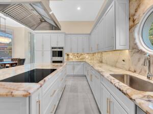 Plantation, Florida, 33325, United States, 5 Bedrooms Bedrooms, ,4 BathroomsBathrooms,Residential,For Sale,2005457