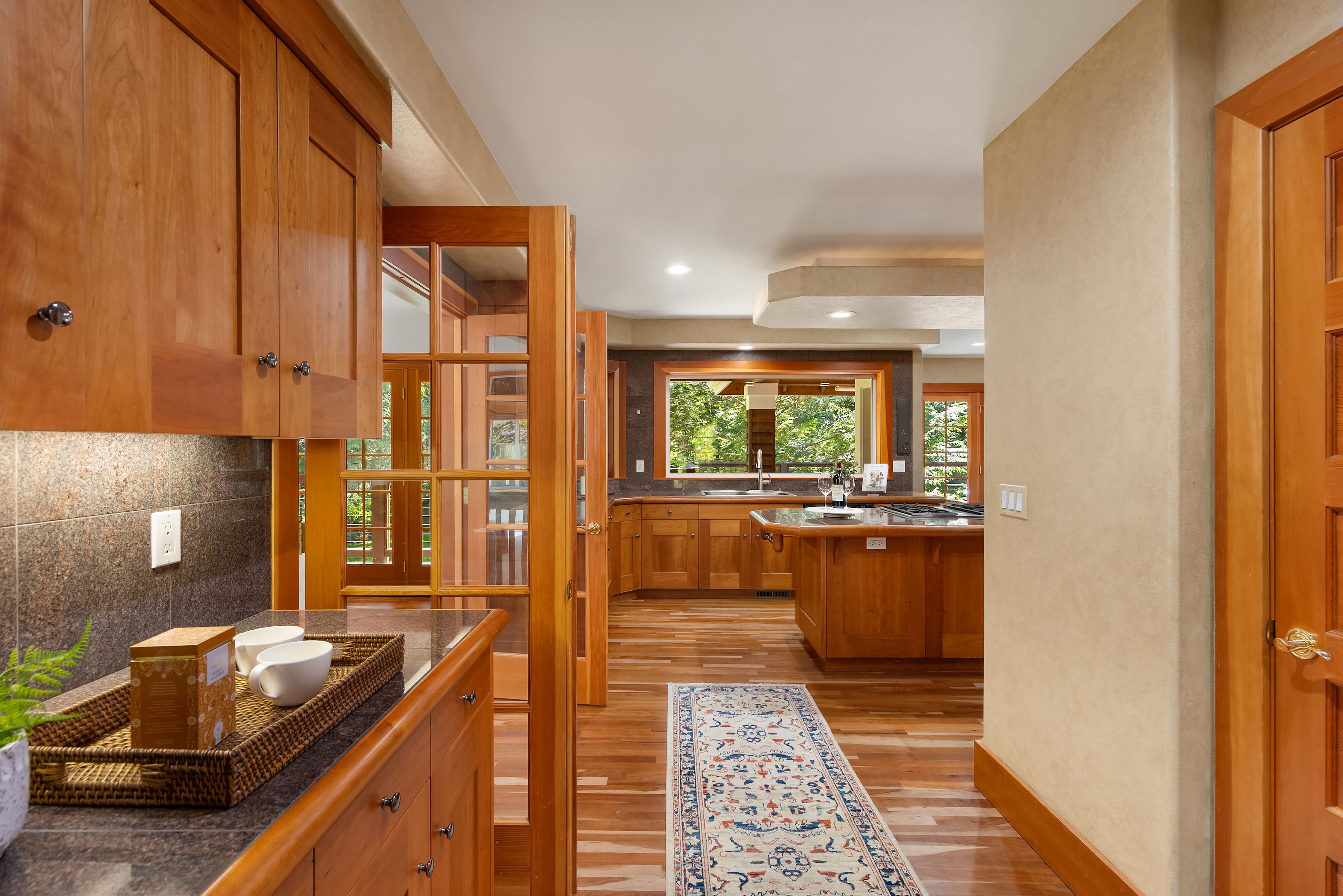  10199 Affirmed Lane Northeast, Bainbridge Island, WA 98110 - 物件實景