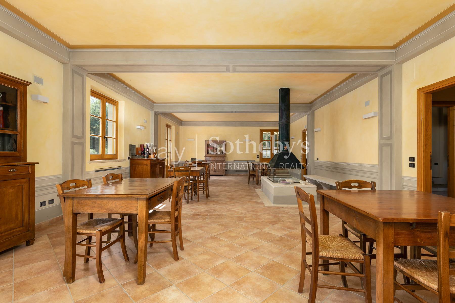  Luxury Wine Estate with Winery & Resort in Tuscany - 物件實景