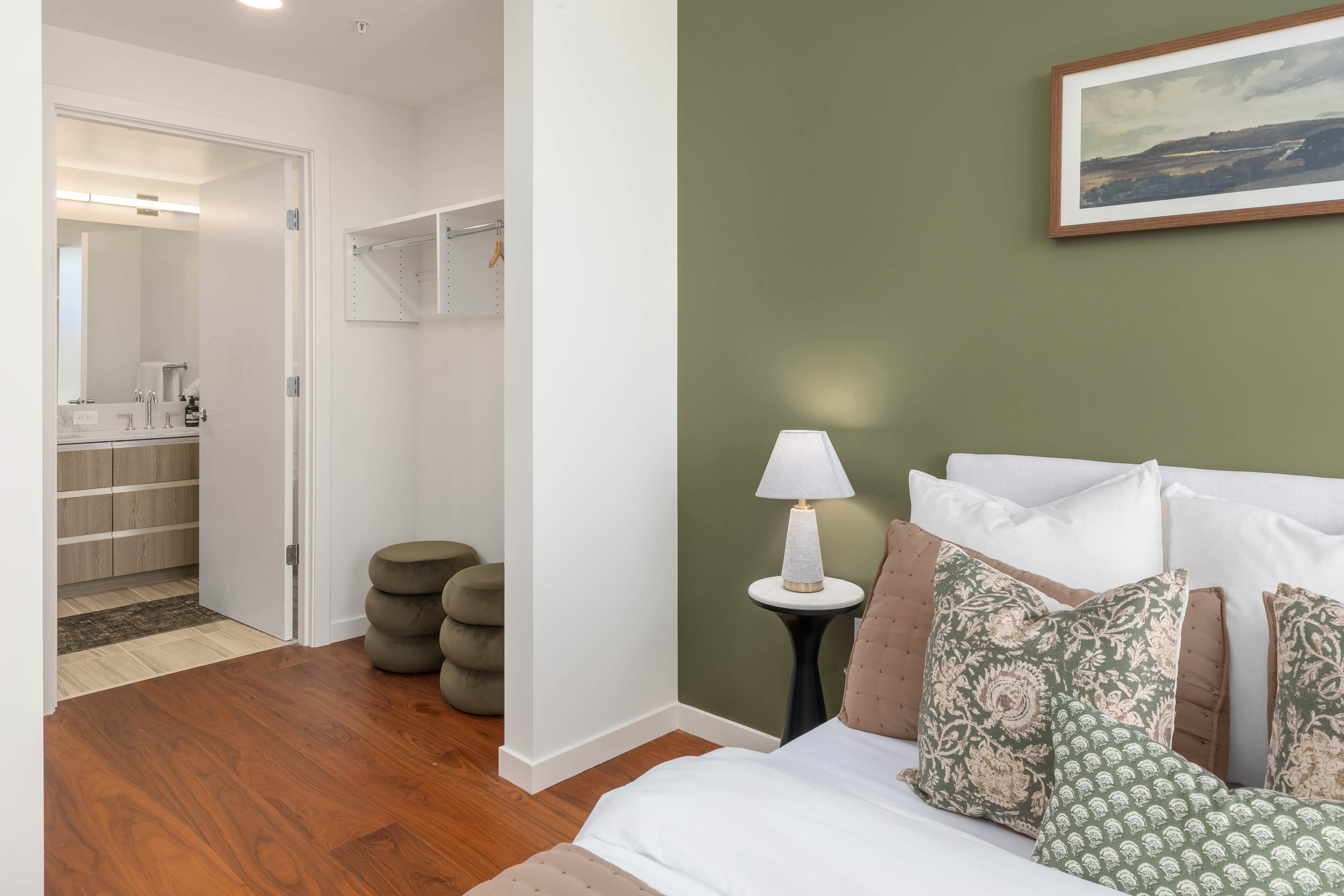  800 Columbia Street #2305, Seattle, WA, 98104 - 物件實景