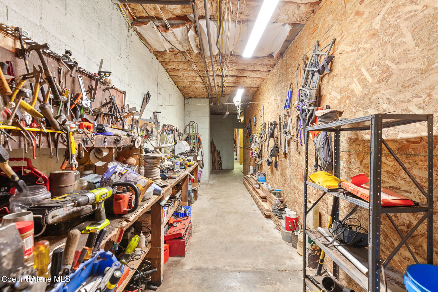 Athol, Idaho, 83801, United States, 4 Bedrooms Bedrooms, ,5 BathroomsBathrooms,Residential,For Sale,1975207