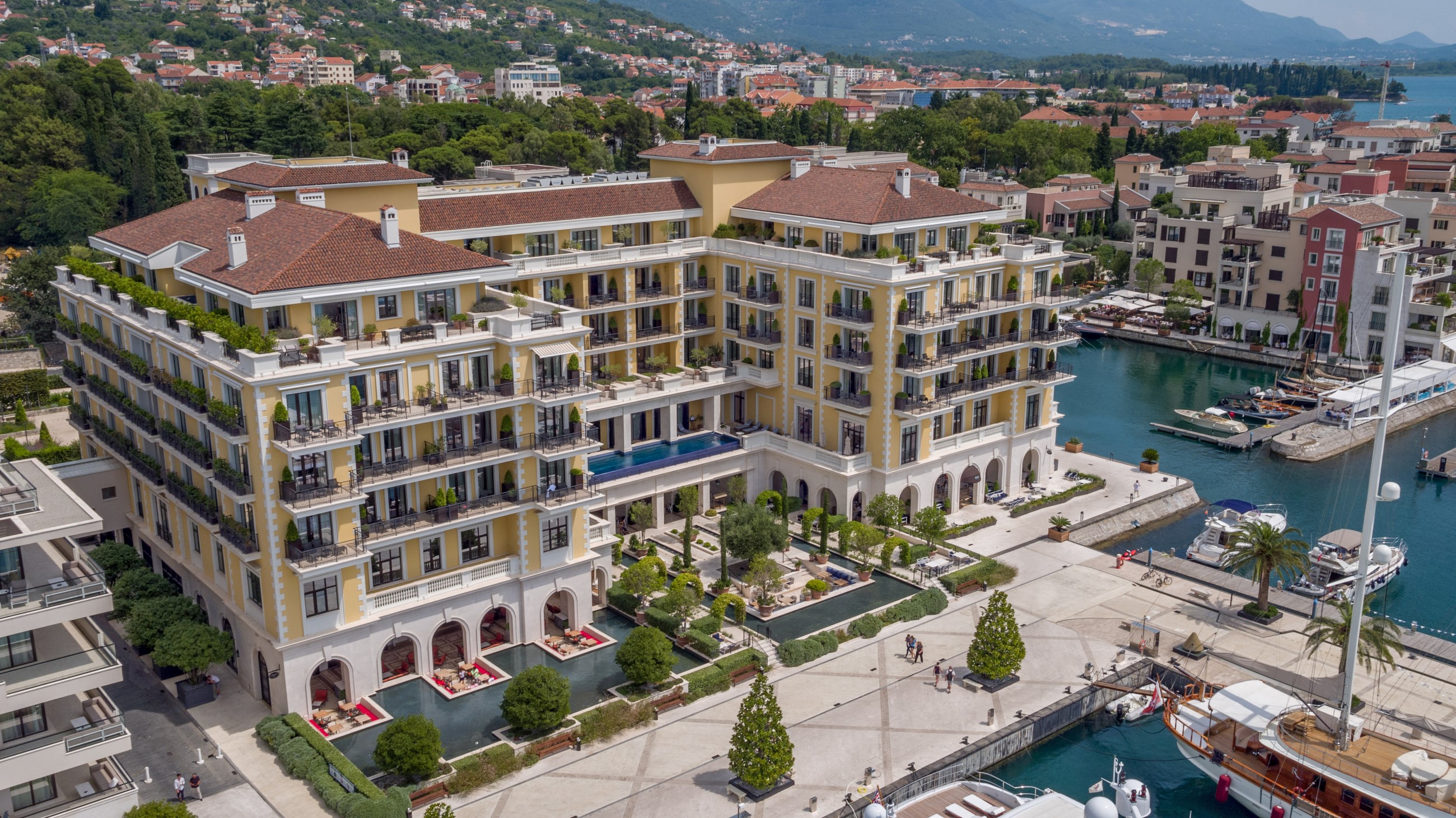Regent Waterfront Duplex 