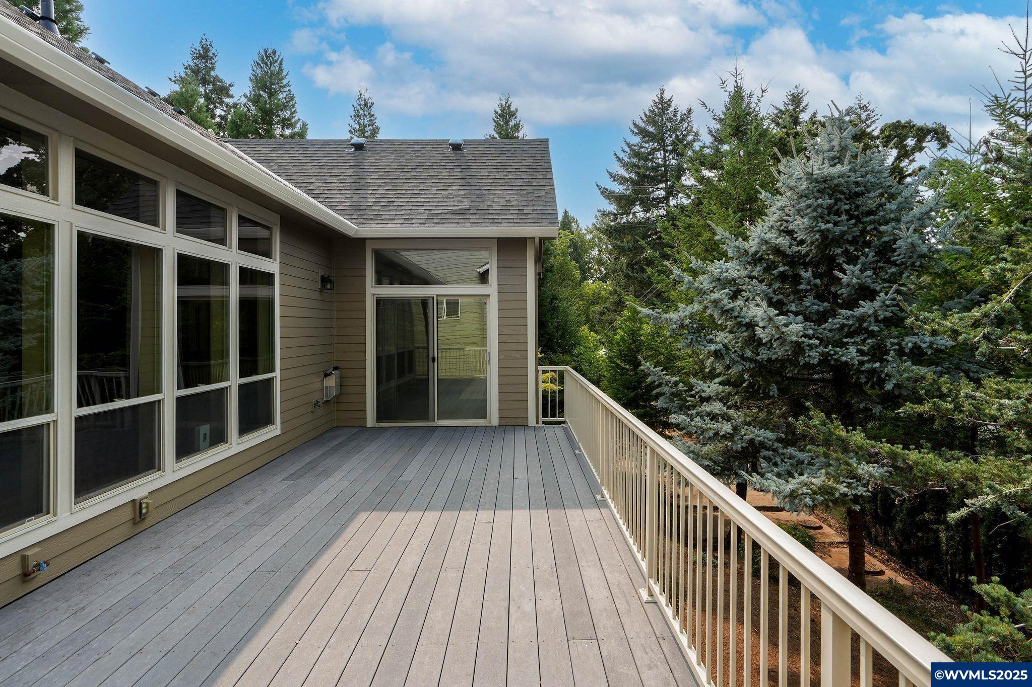 Salem, Oregon, 97306, United States, 4 Bedrooms Bedrooms, ,3 BathroomsBathrooms,Residential,For Sale,1906956