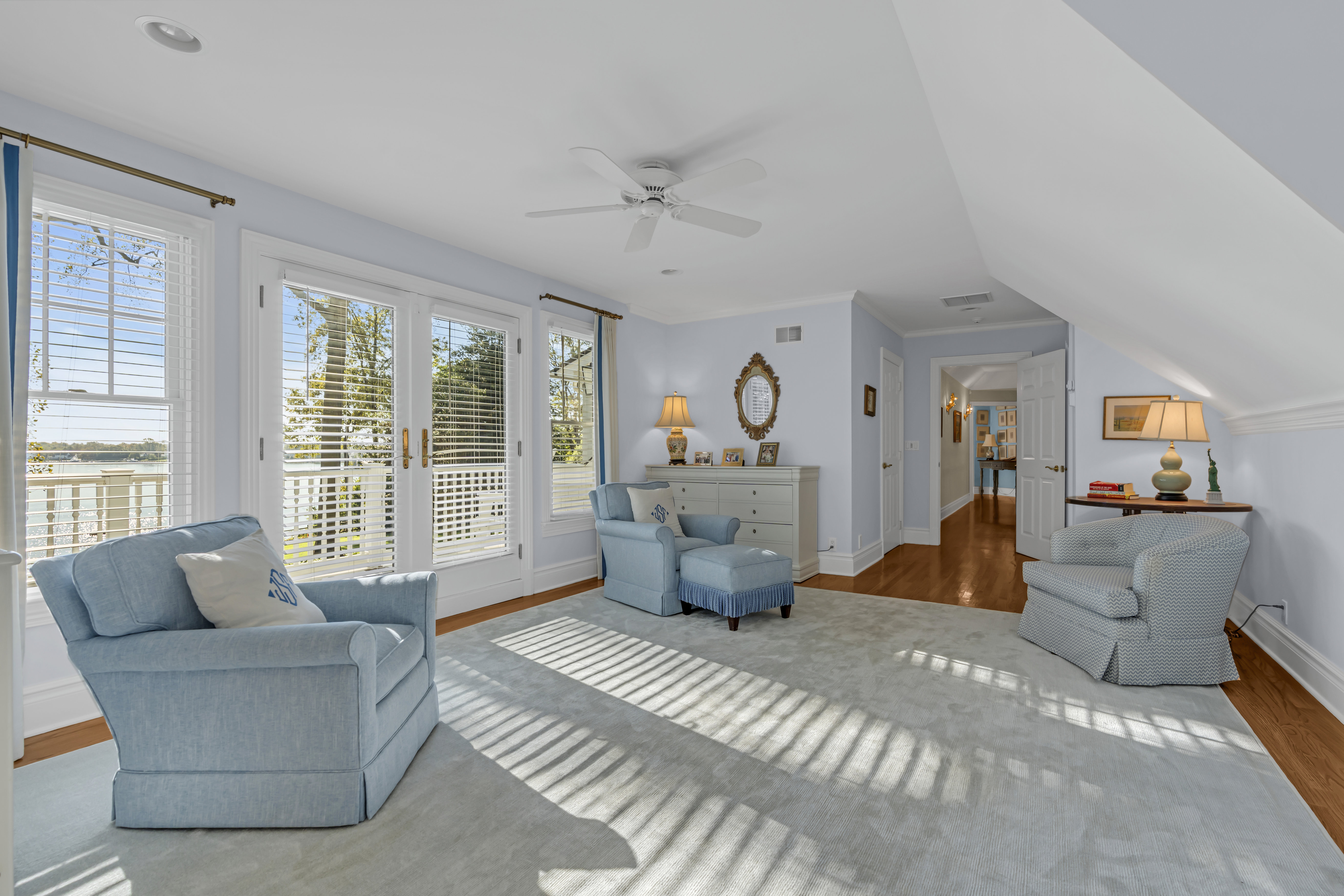  Waterfront Oasis - 物件實景