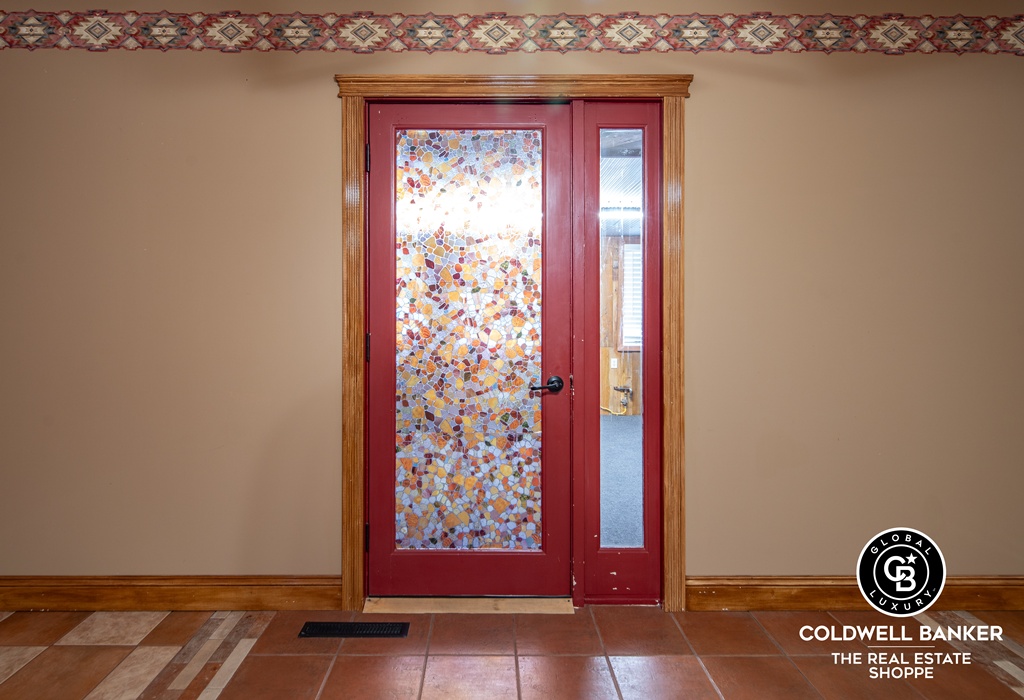 Garden City, Kansas, 67846, United States, 4 Bedrooms Bedrooms, ,Residential,For Sale,2003039