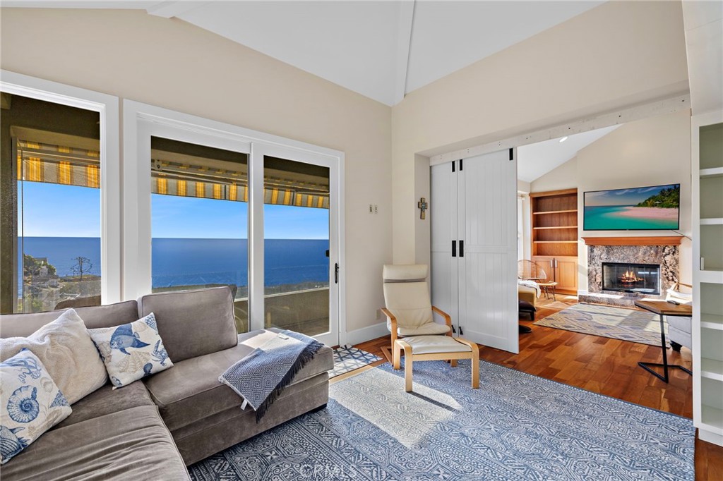 Laguna Beach, California, 92651, United States, 4 Bedrooms Bedrooms, ,5 BathroomsBathrooms,Residential,For Sale,2000559